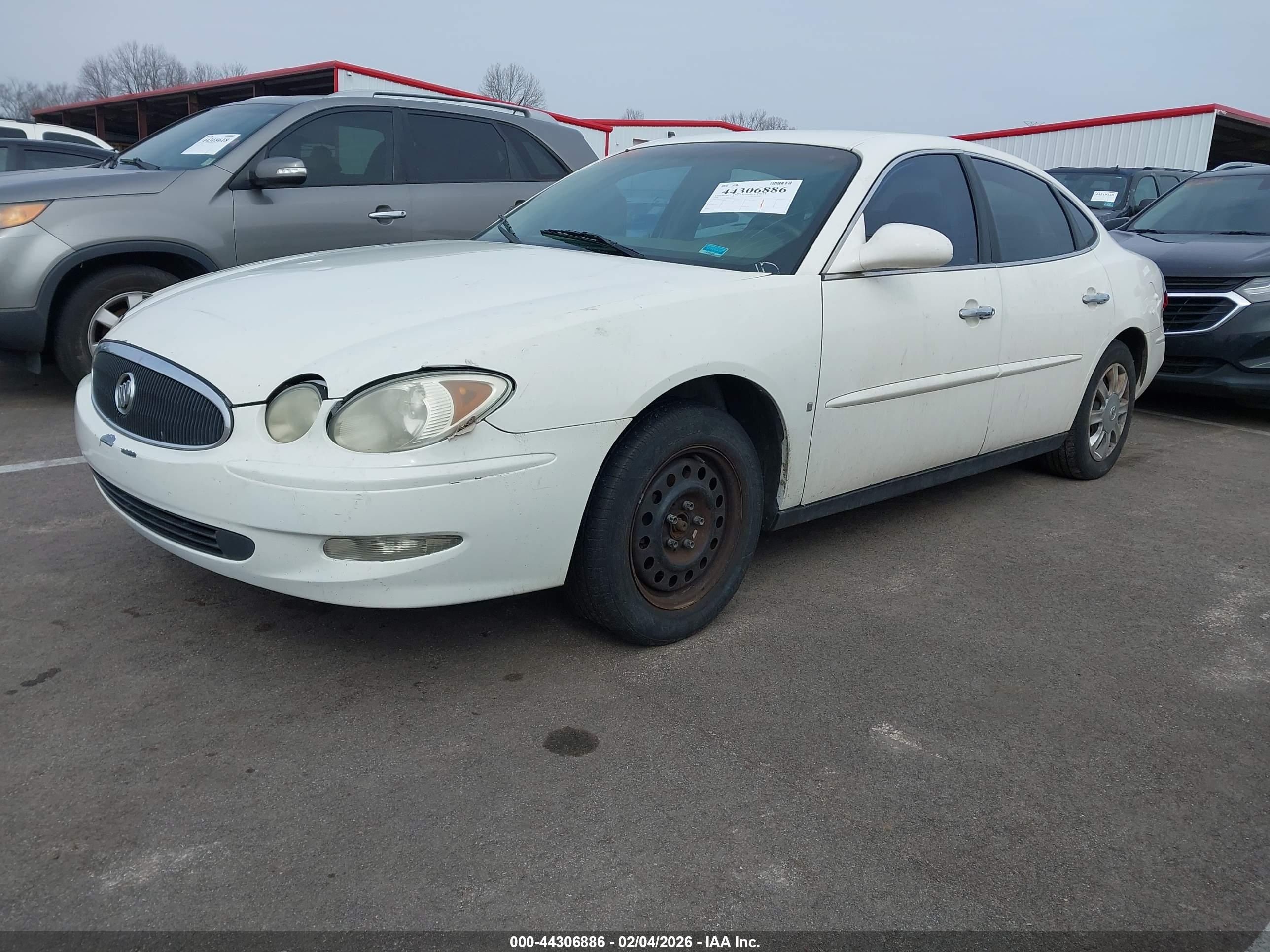 BUICK LACROSSE image 2