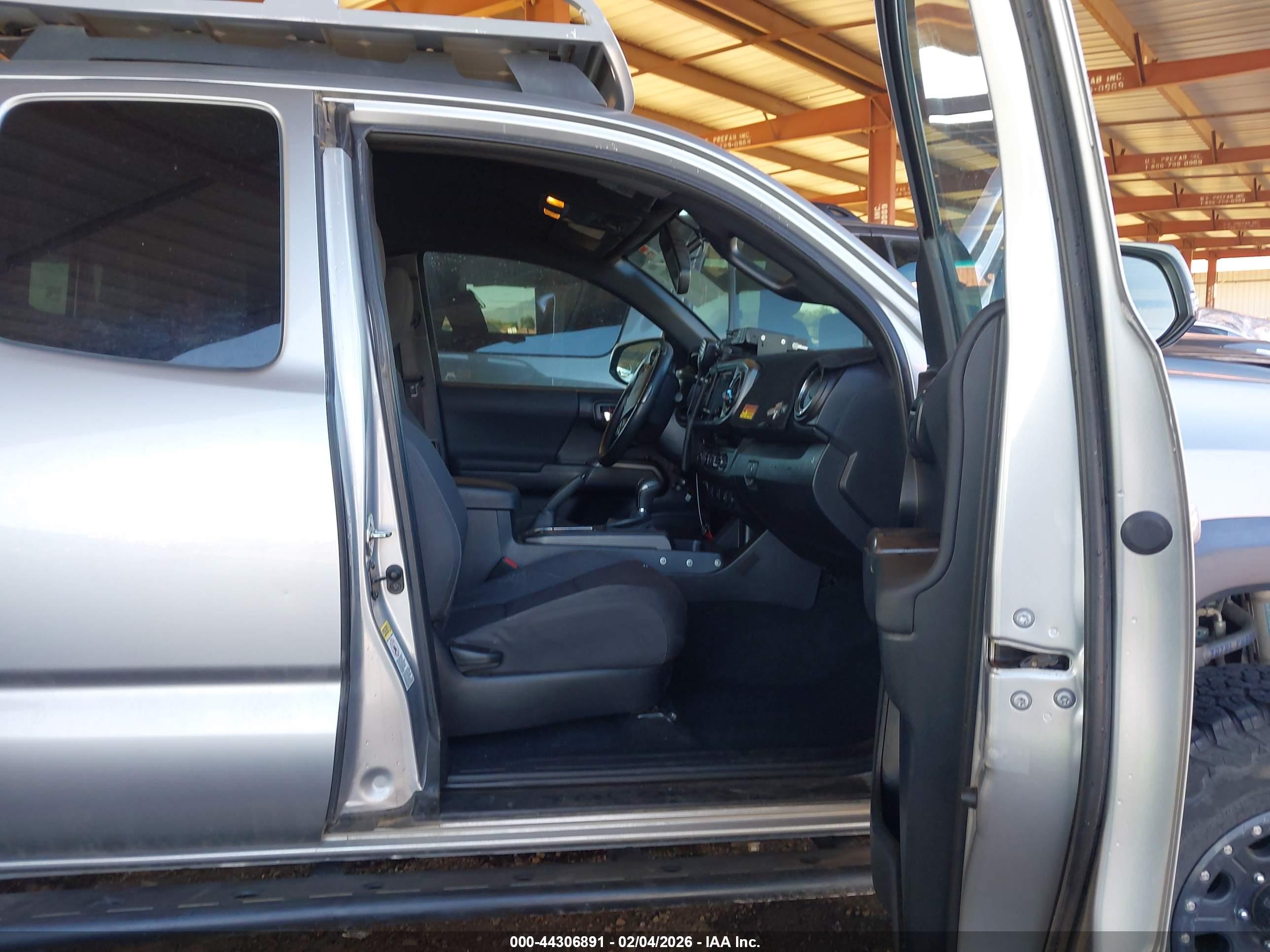 TOYOTA TACOMA image 5