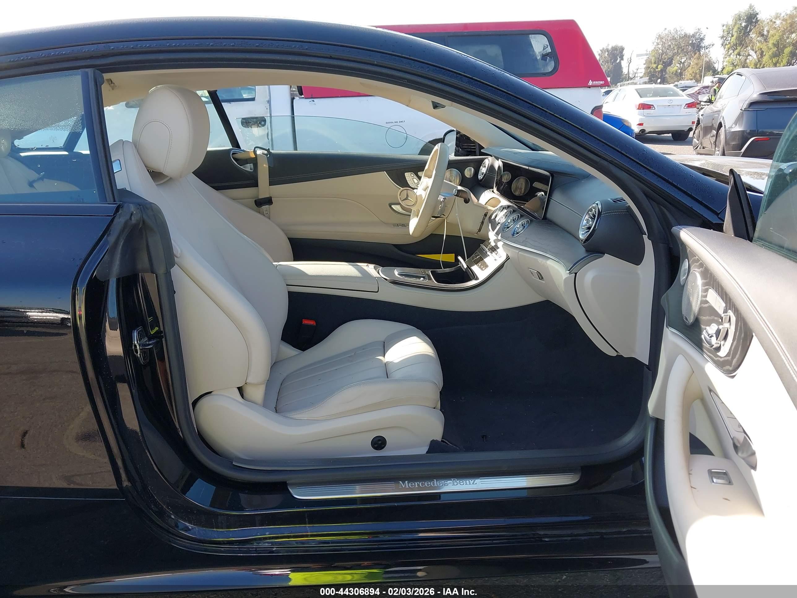 MERCEDES-BENZ E image 5