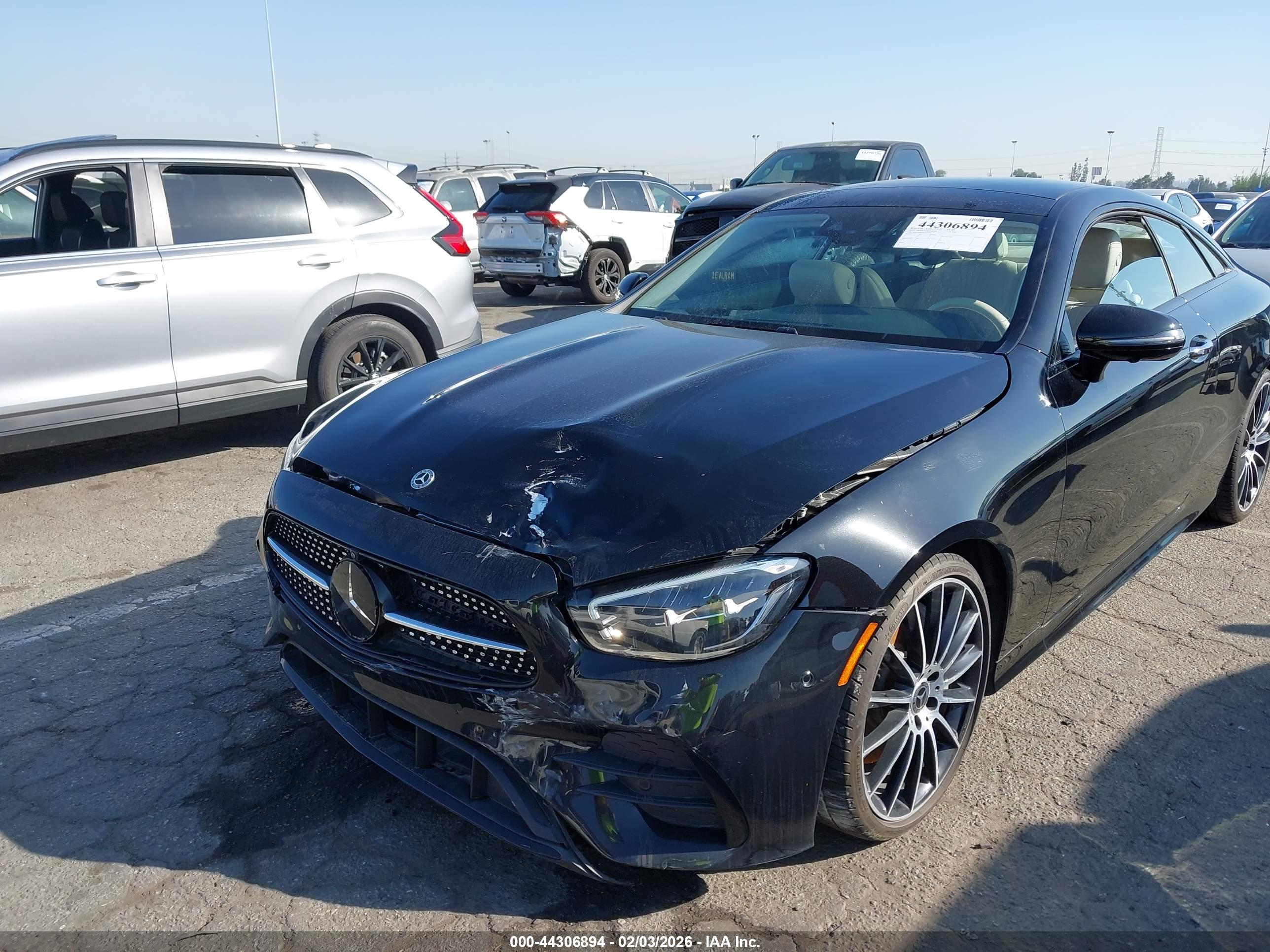 MERCEDES-BENZ E image 6