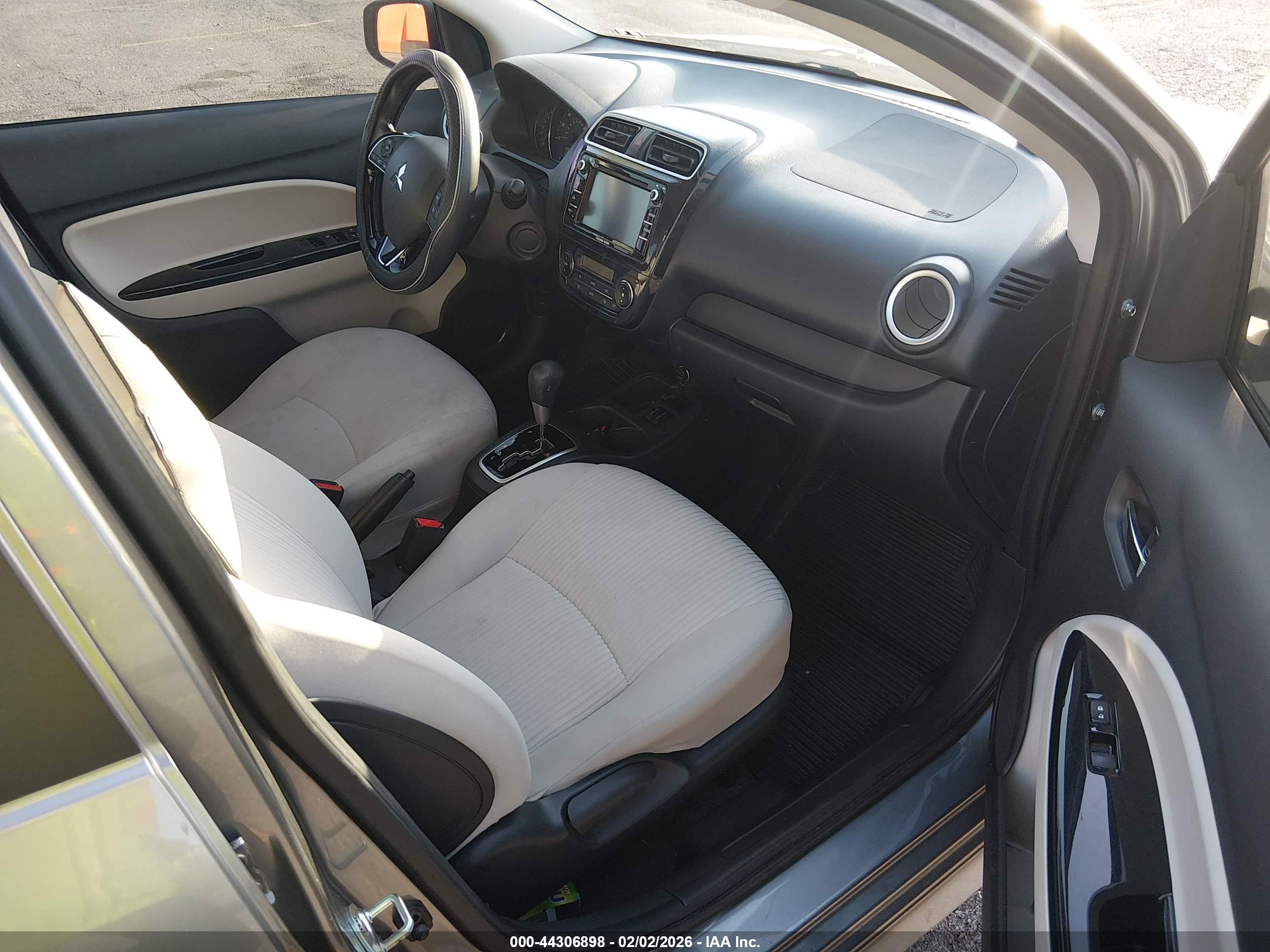 MITSUBISHI MIRAGE image 5