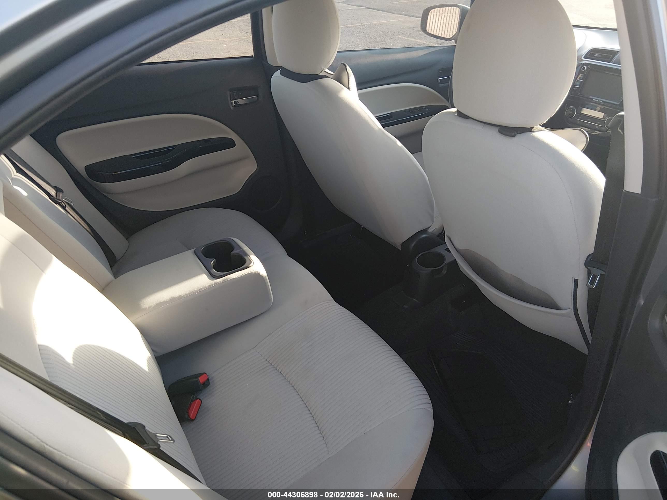 MITSUBISHI MIRAGE image 8