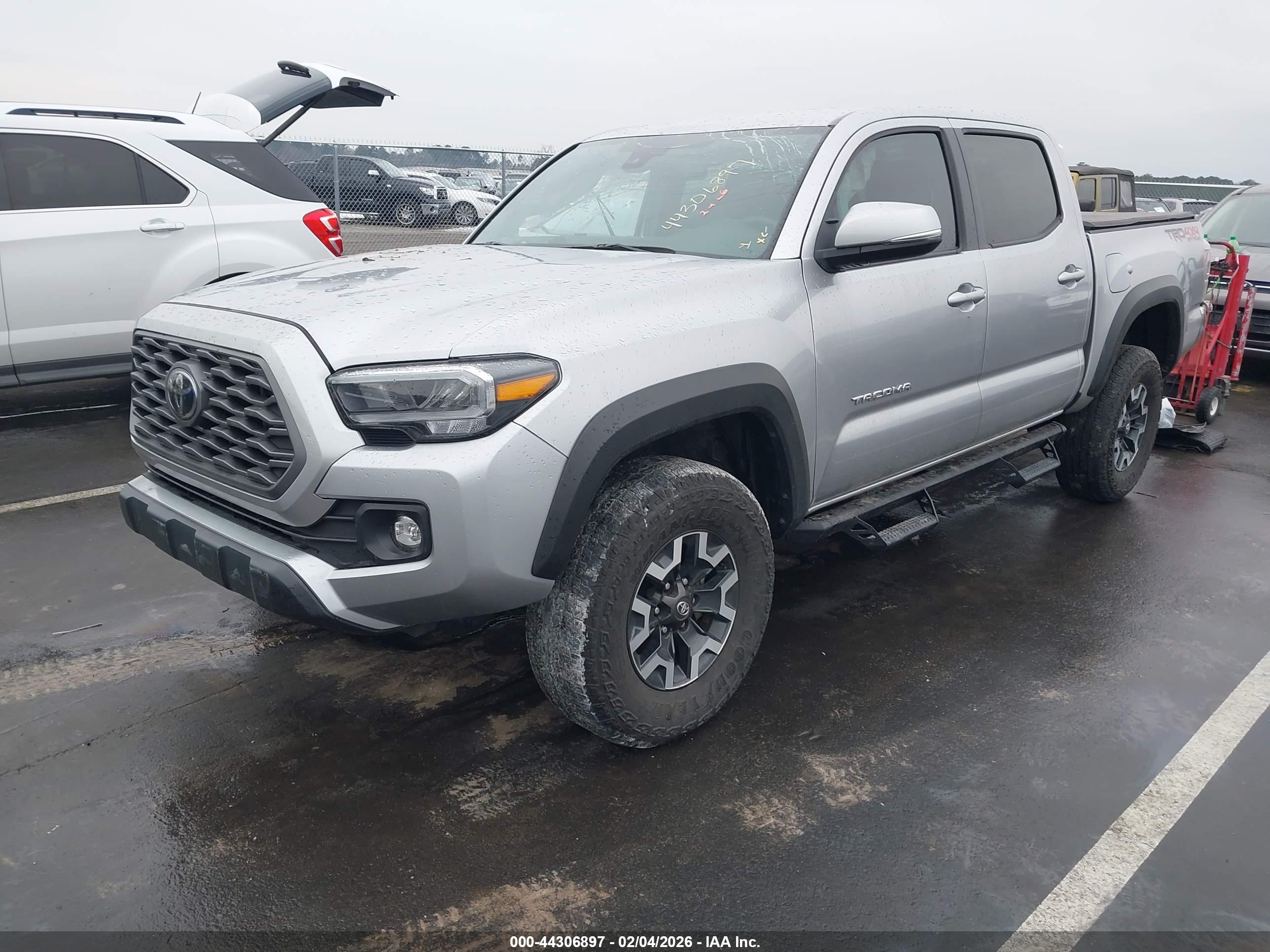 TOYOTA TACOMA image 2