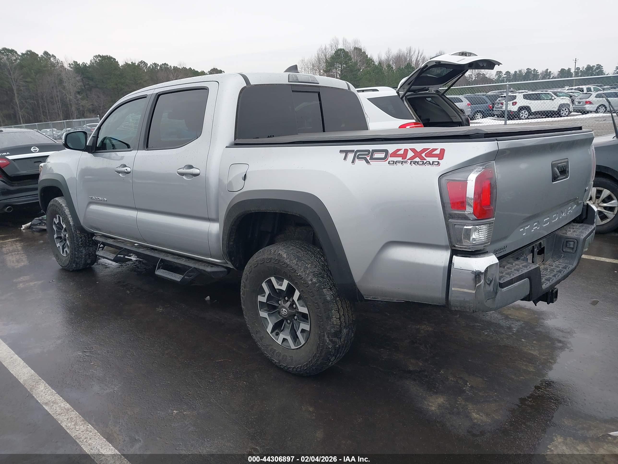 TOYOTA TACOMA image 3
