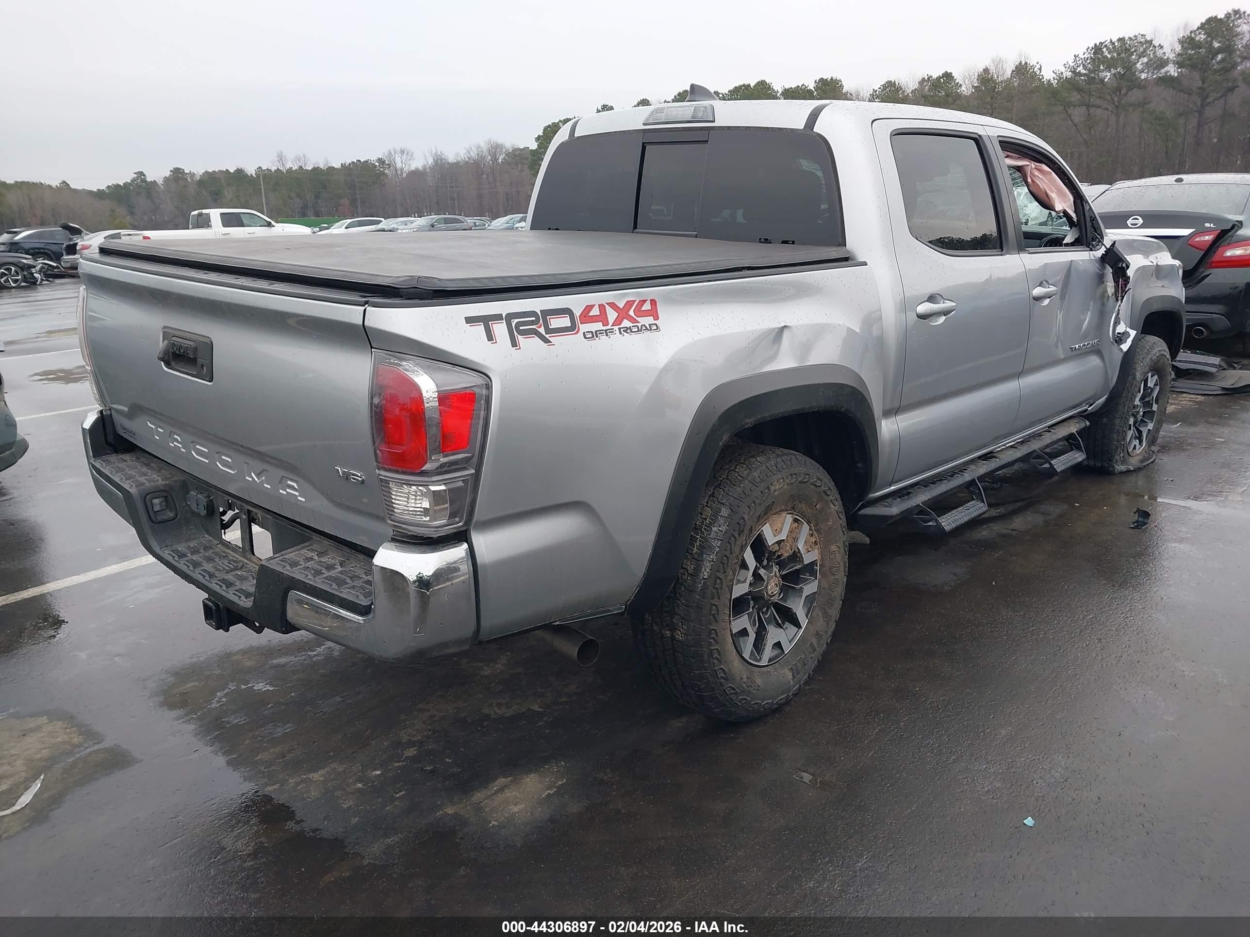 TOYOTA TACOMA image 4