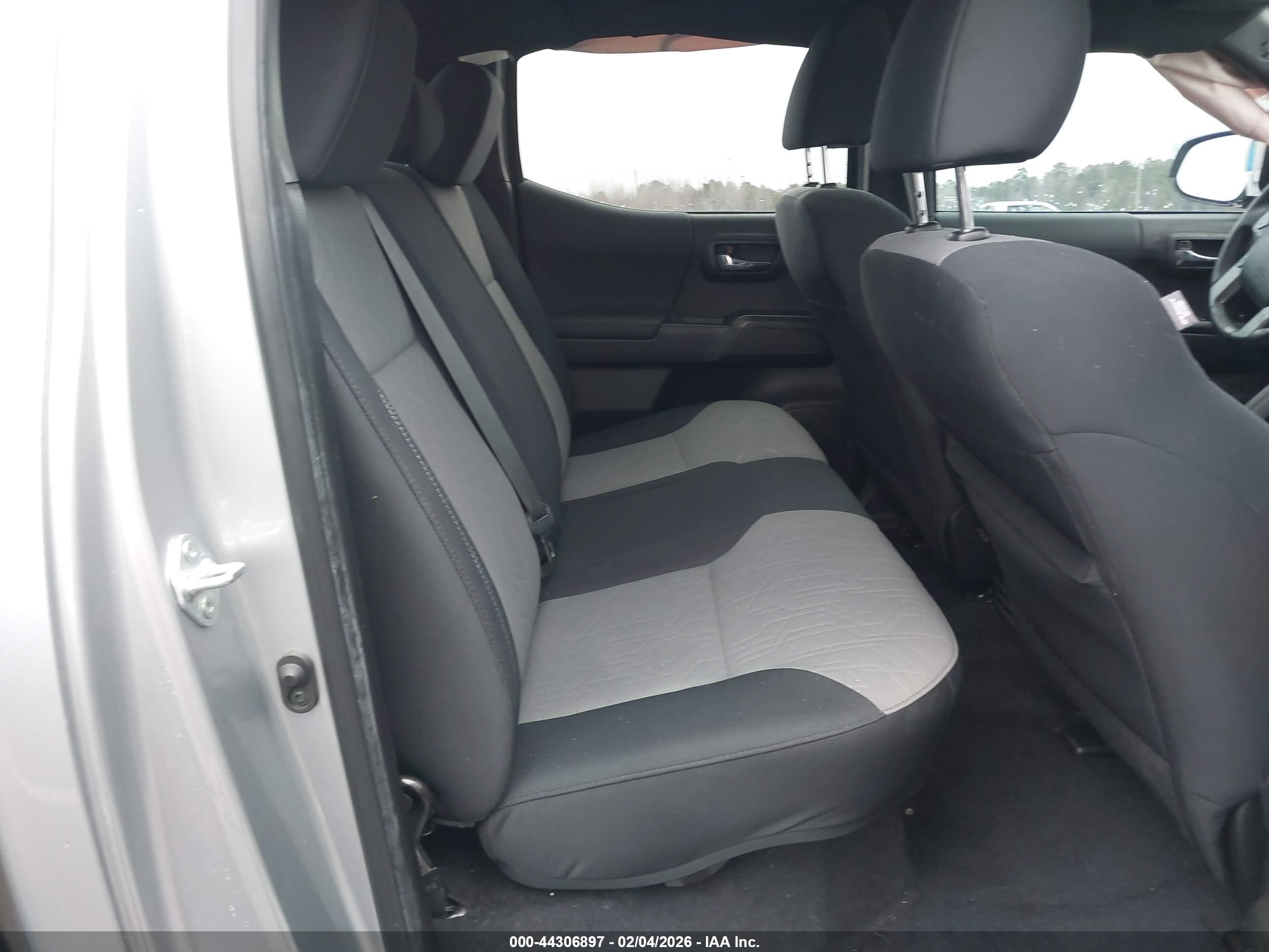 TOYOTA TACOMA image 8