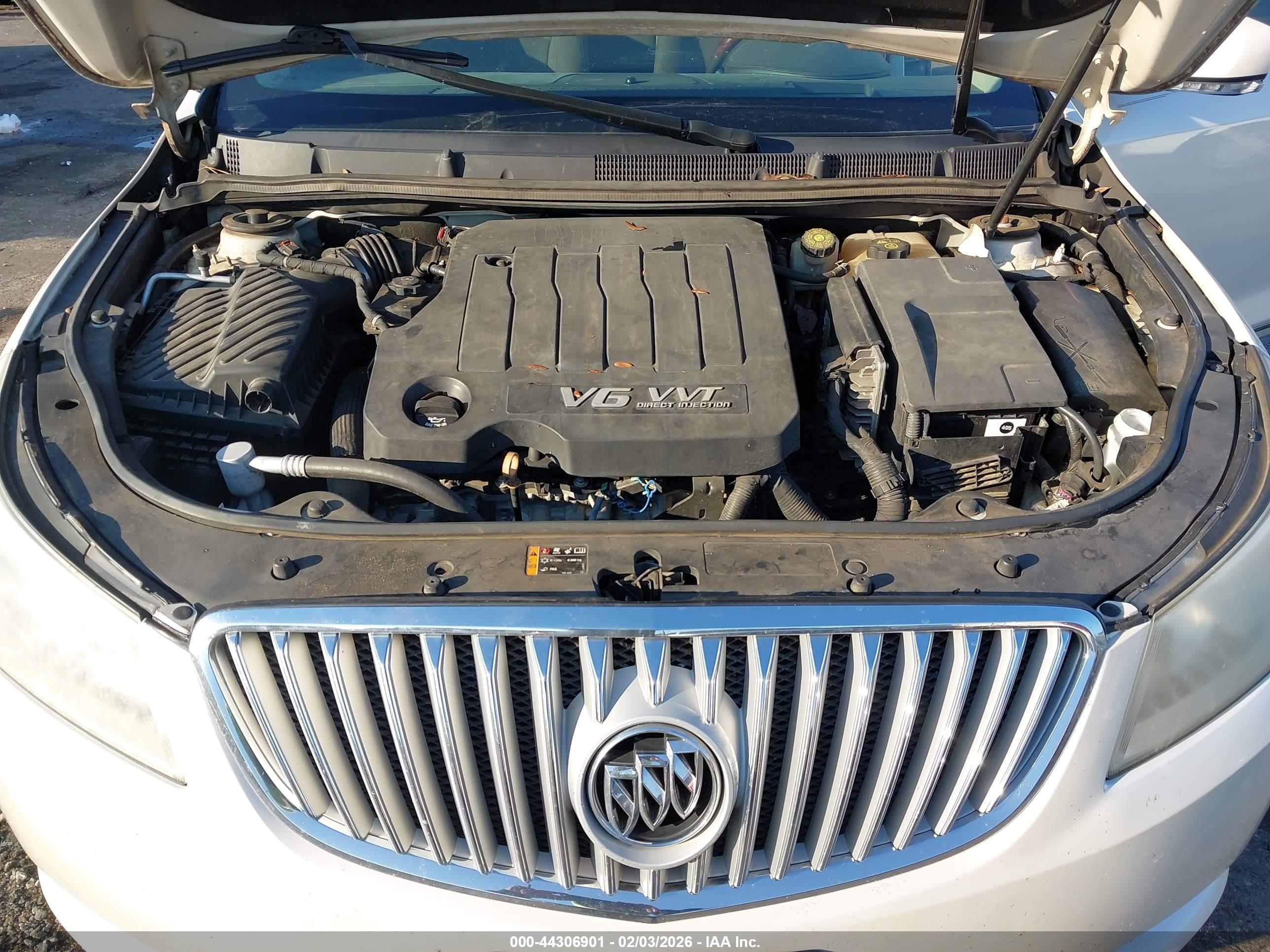 BUICK LACROSSE image 10