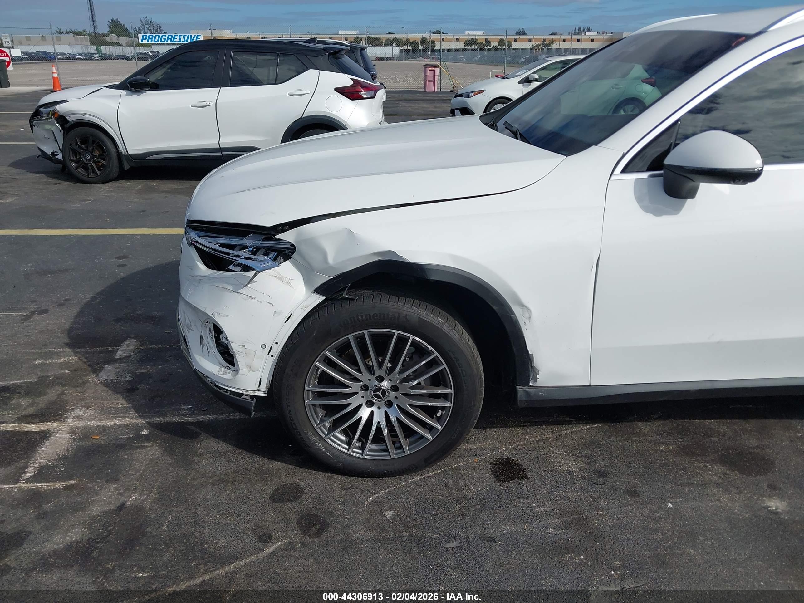 MERCEDES-BENZ GLC image 6