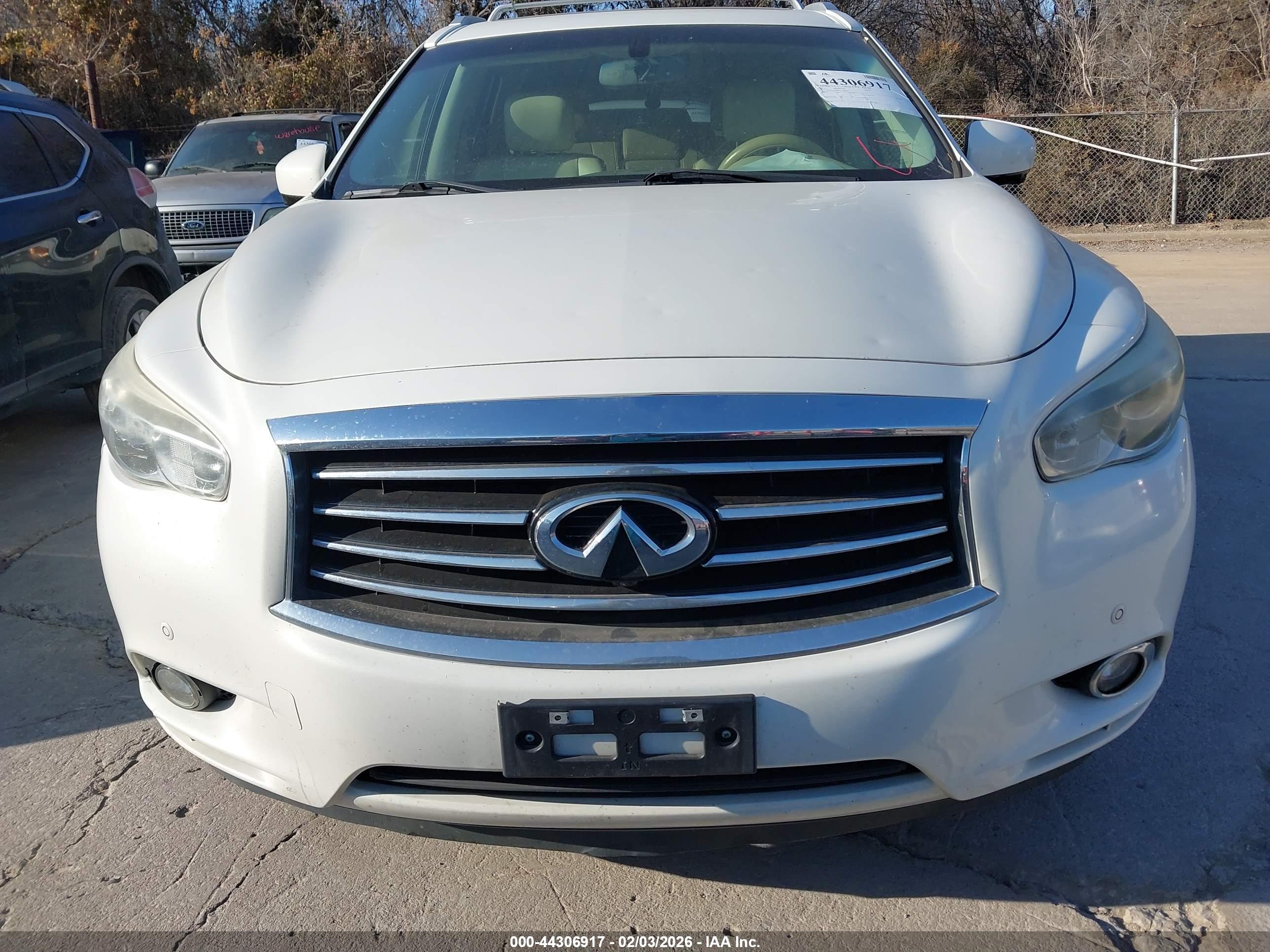 INFINITI JX35 image 6