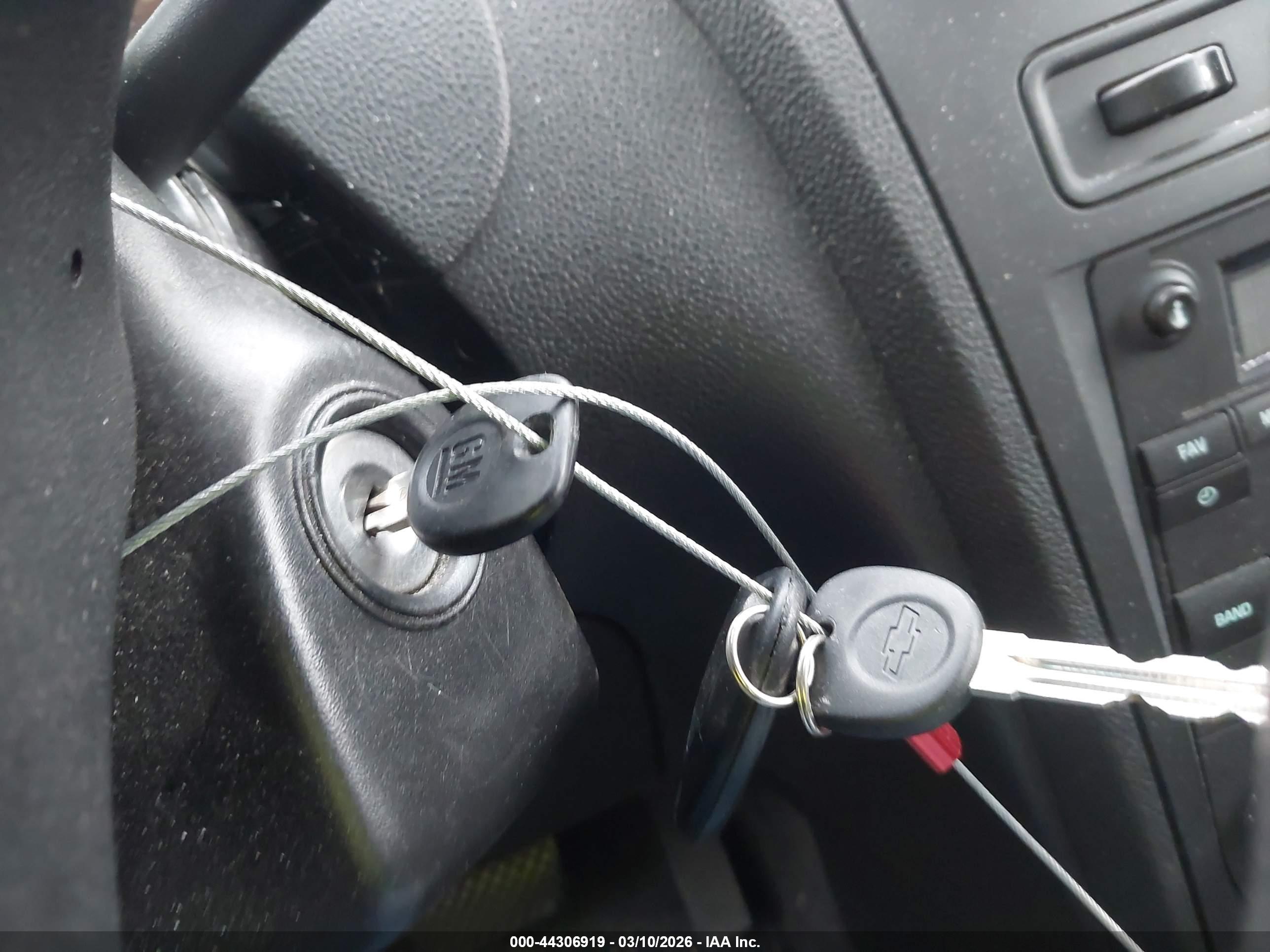 CHEVROLET HHR image 11