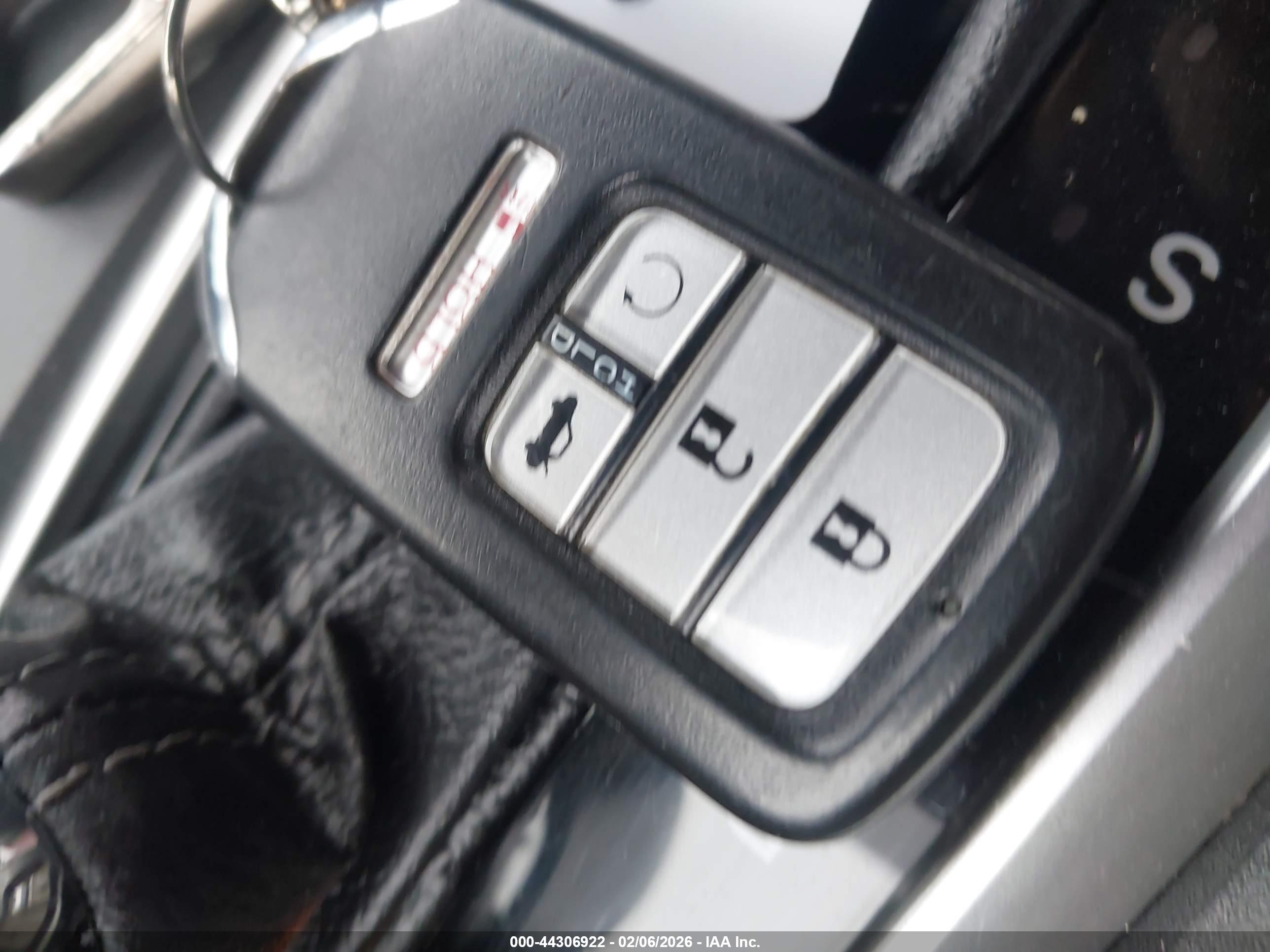 HONDA CIVIC image 11