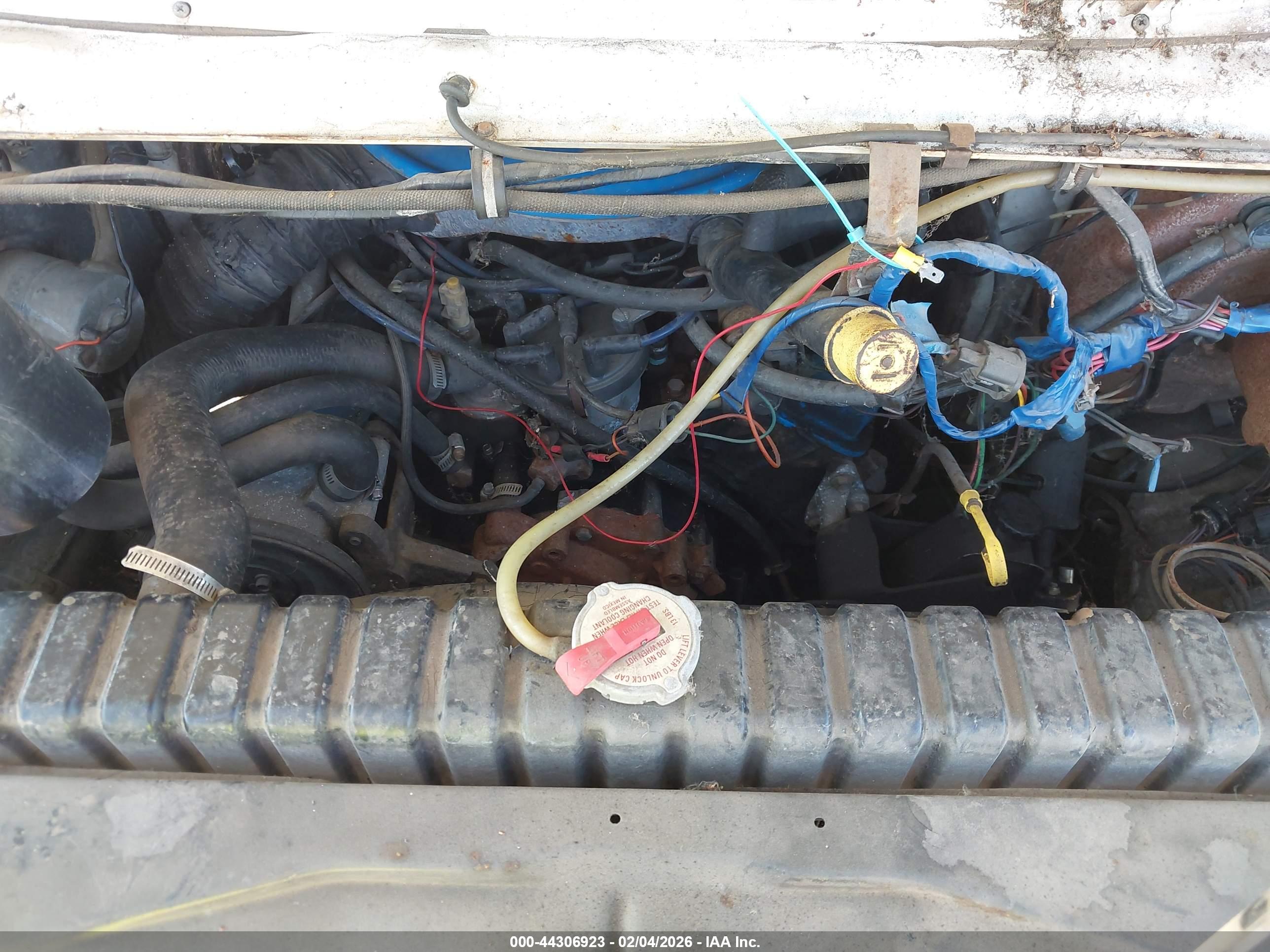 FORD ECONOLINE image 10