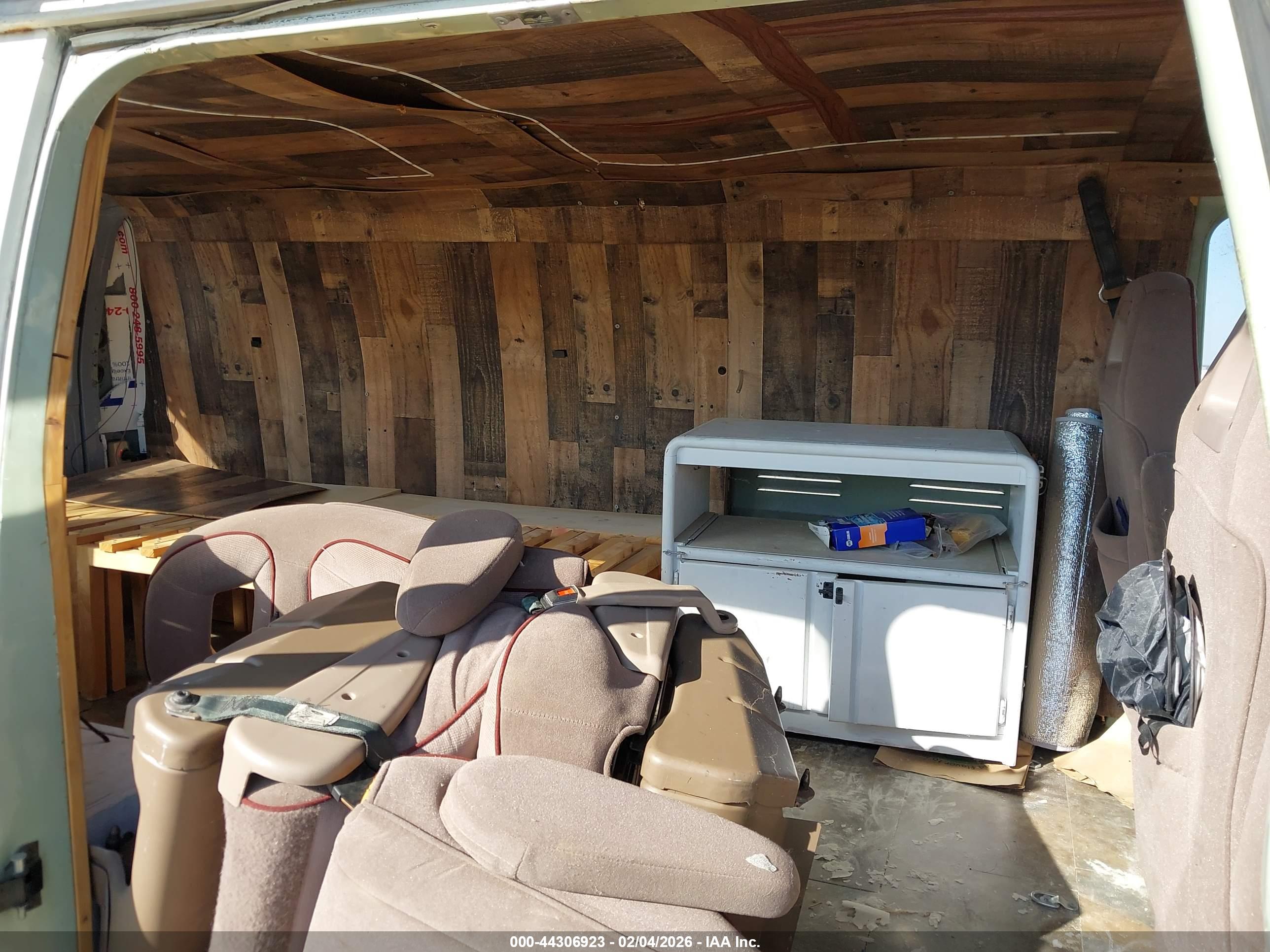 FORD ECONOLINE image 8