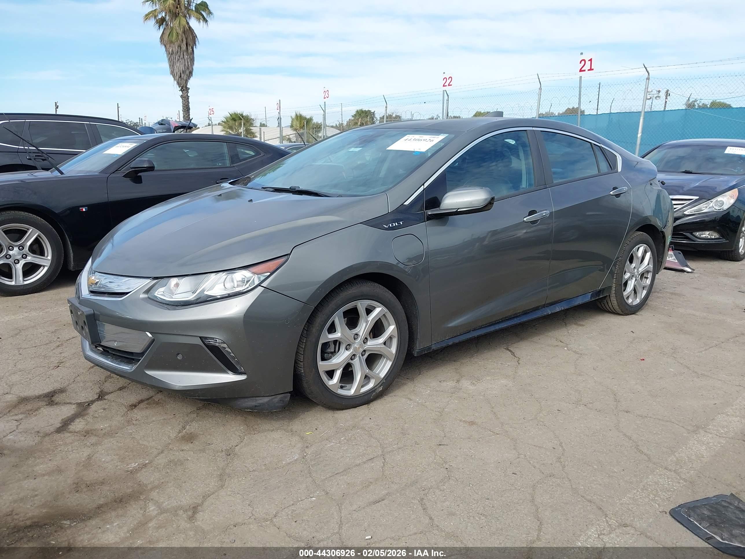 CHEVROLET VOLT image 2