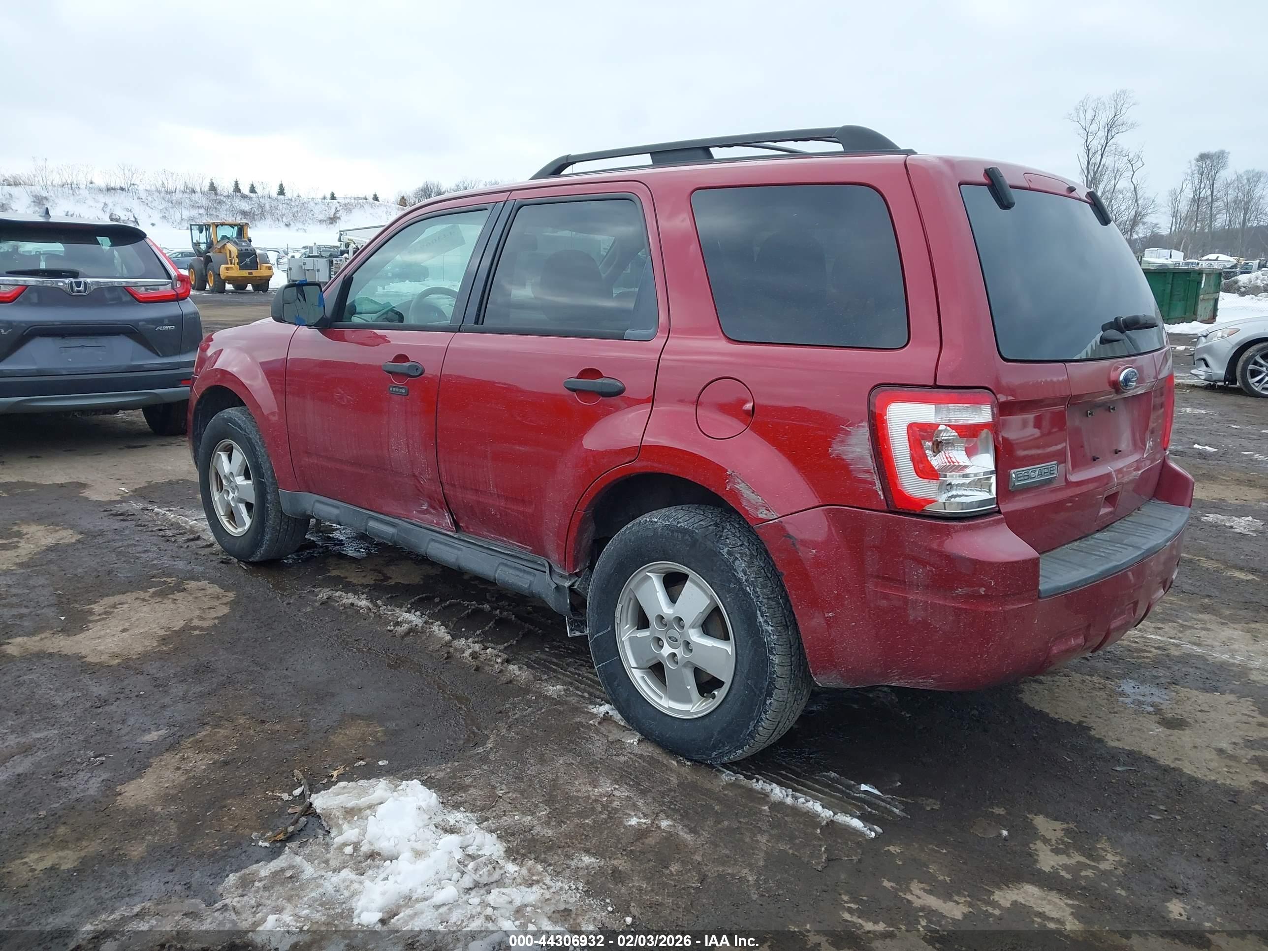 FORD ESCAPE image 3