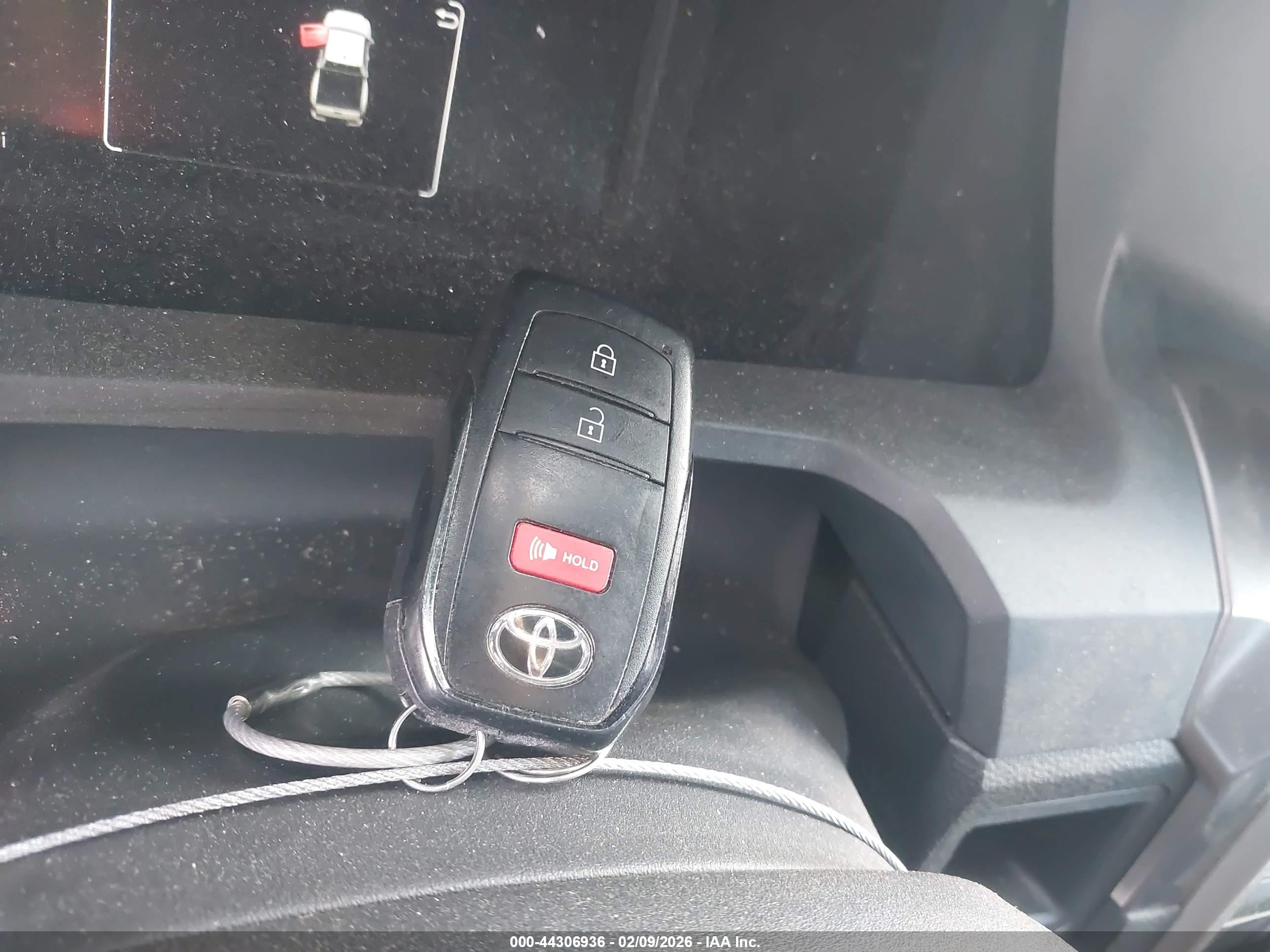 TOYOTA TACOMA image 11