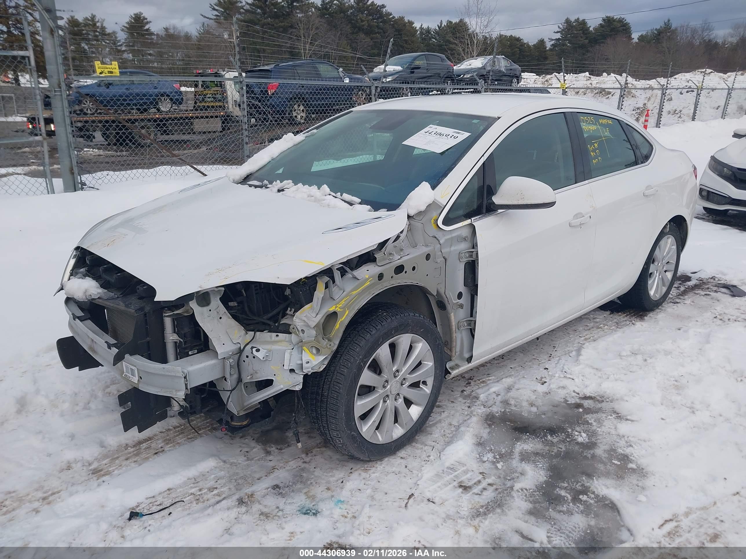BUICK VERANO image 2