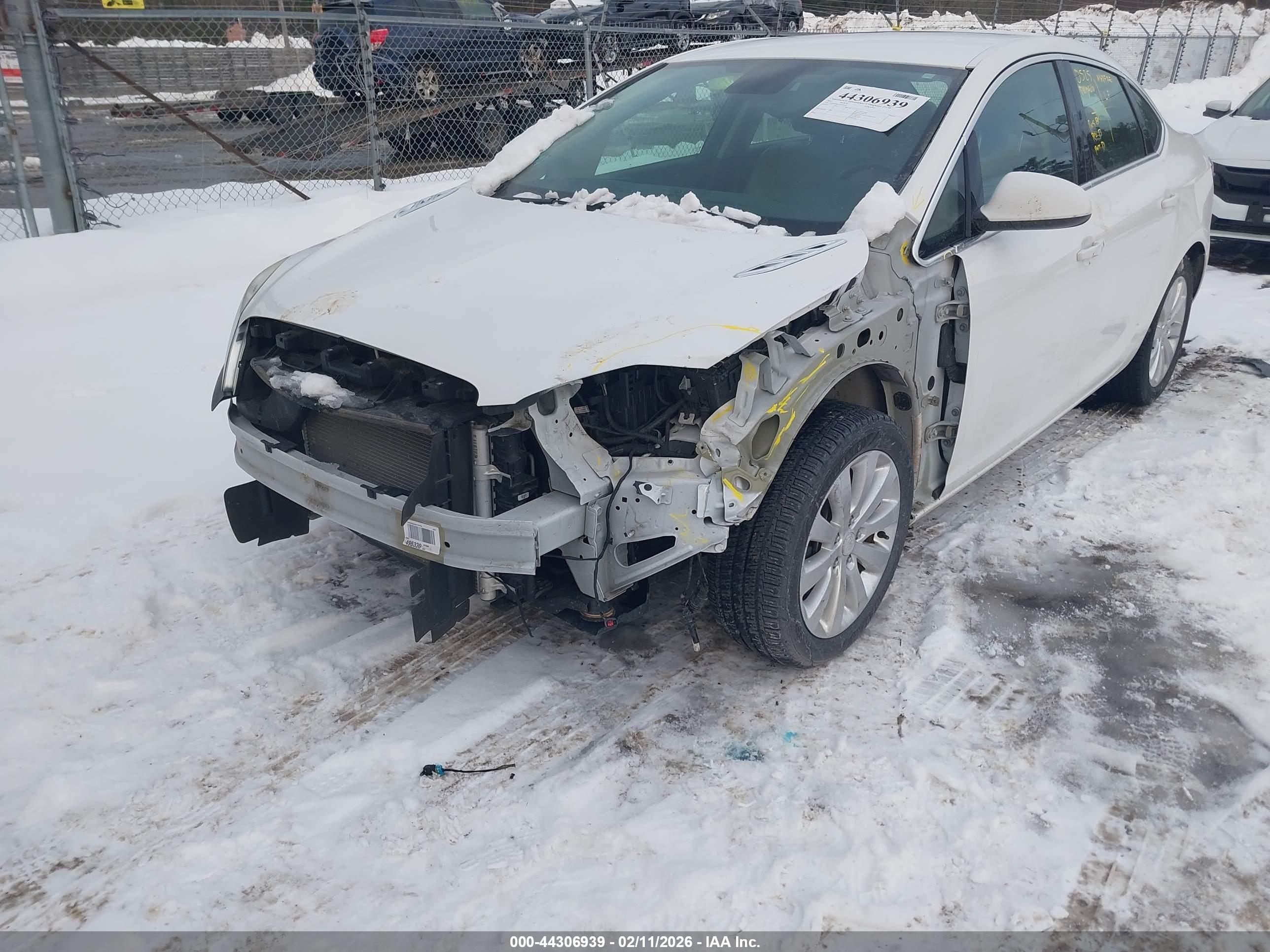 BUICK VERANO image 6