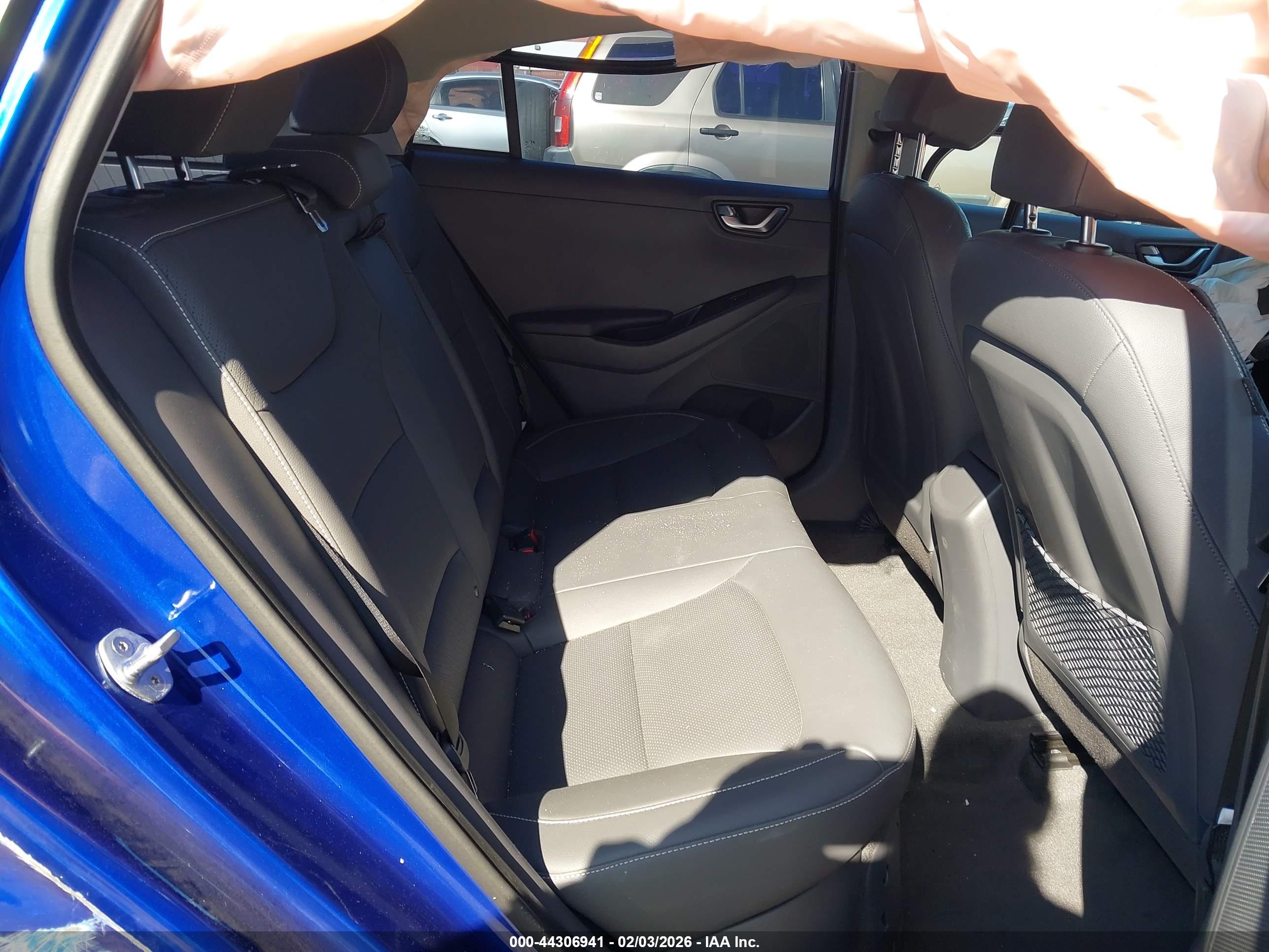 HYUNDAI IONIQ image 8