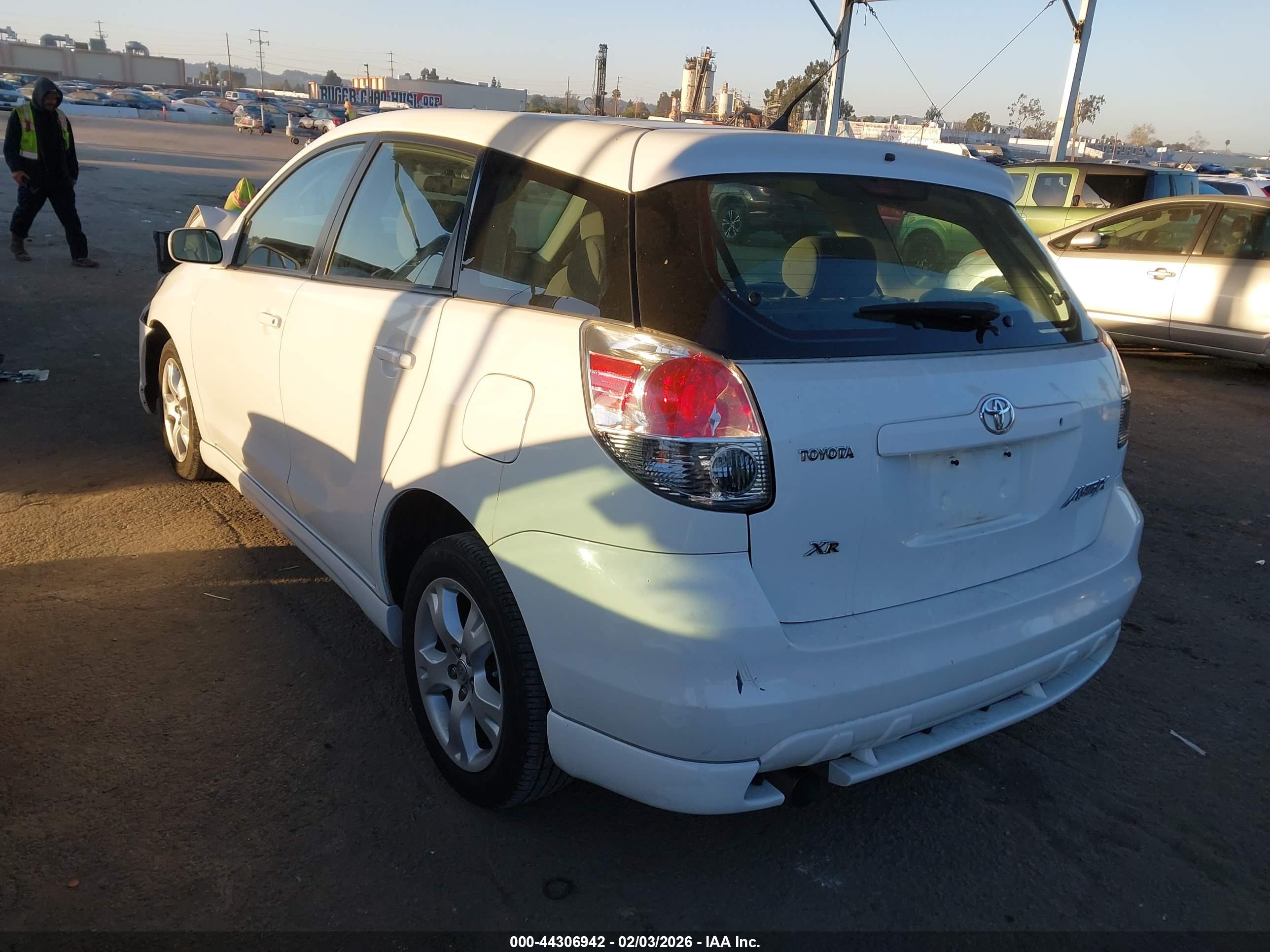 TOYOTA MATRIX image 3