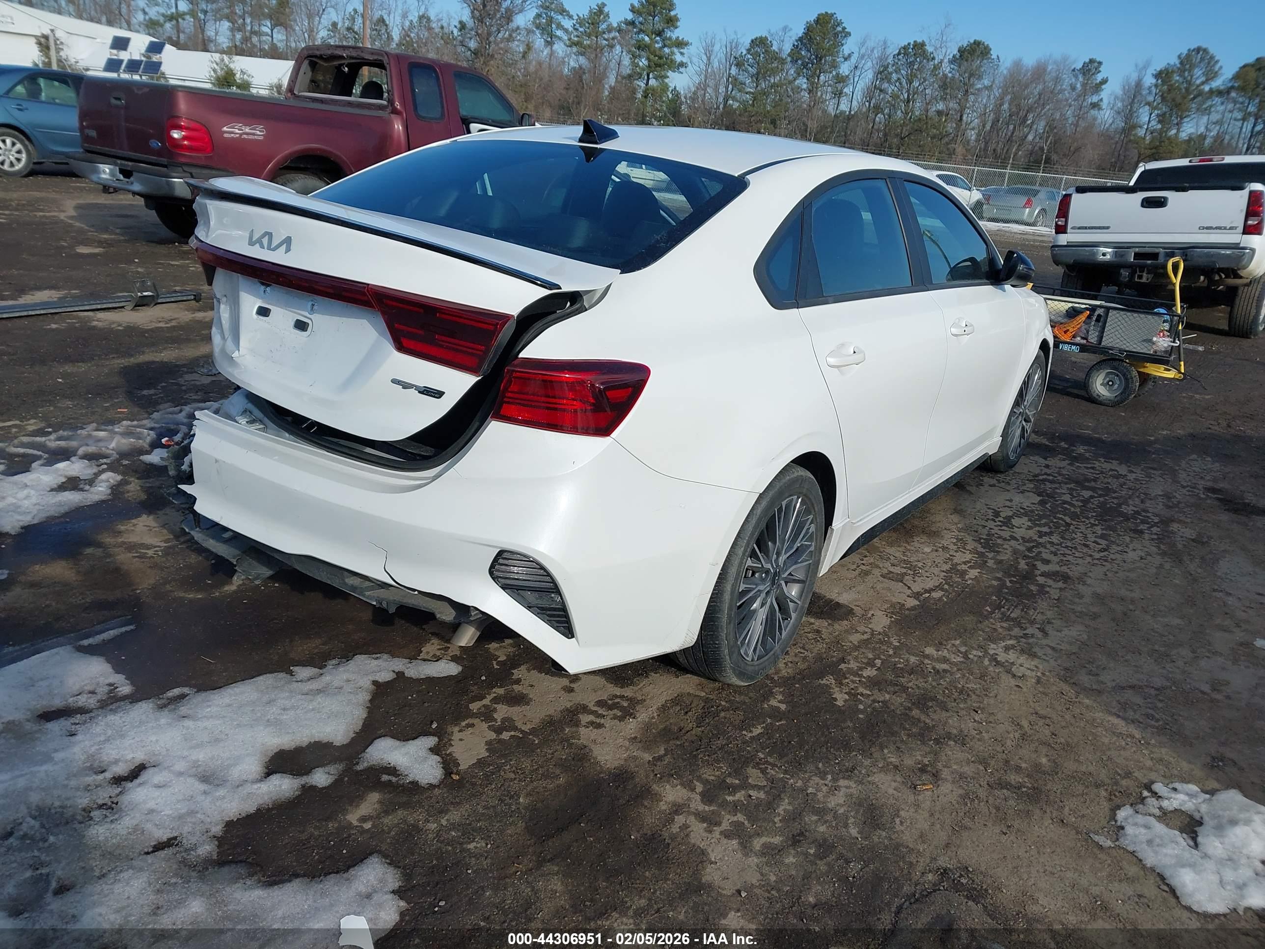 KIA FORTE image 4