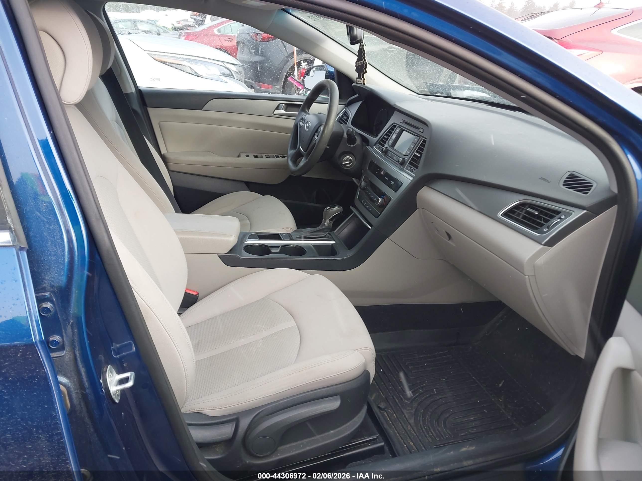 HYUNDAI SONATA image 5