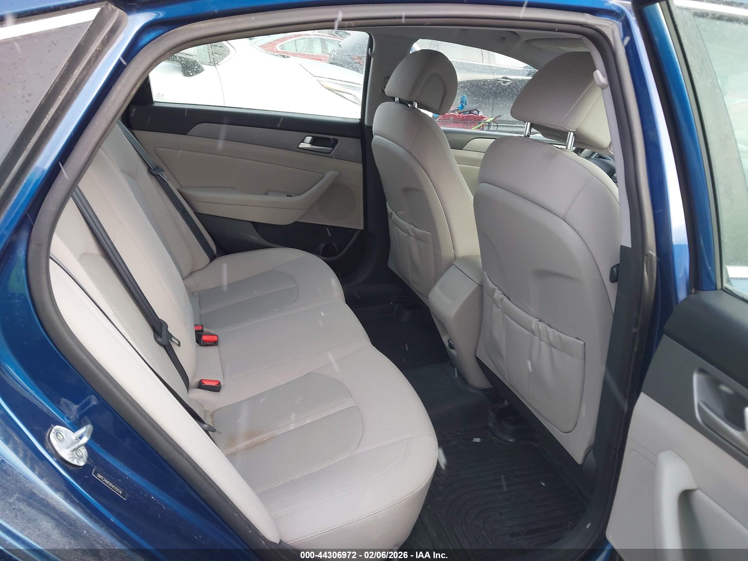 HYUNDAI SONATA image 8