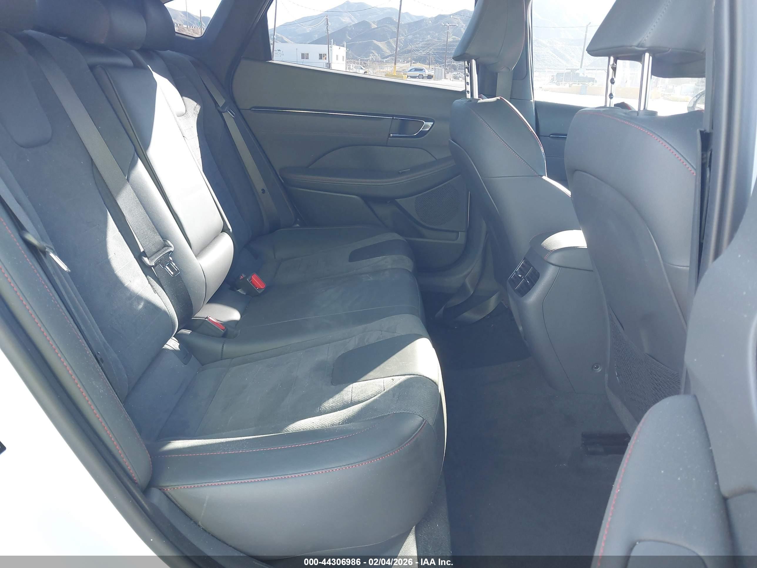 HYUNDAI SONATA image 8