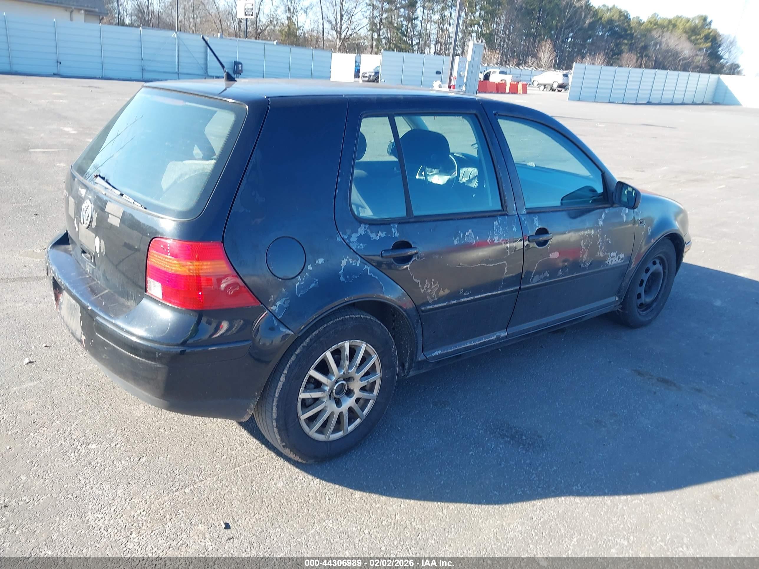 VOLKSWAGEN GOLF image 4