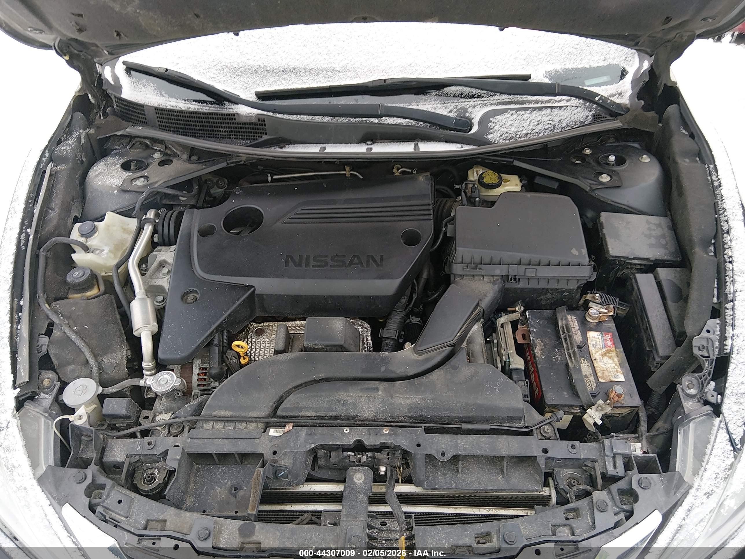 NISSAN ALTIMA image 10