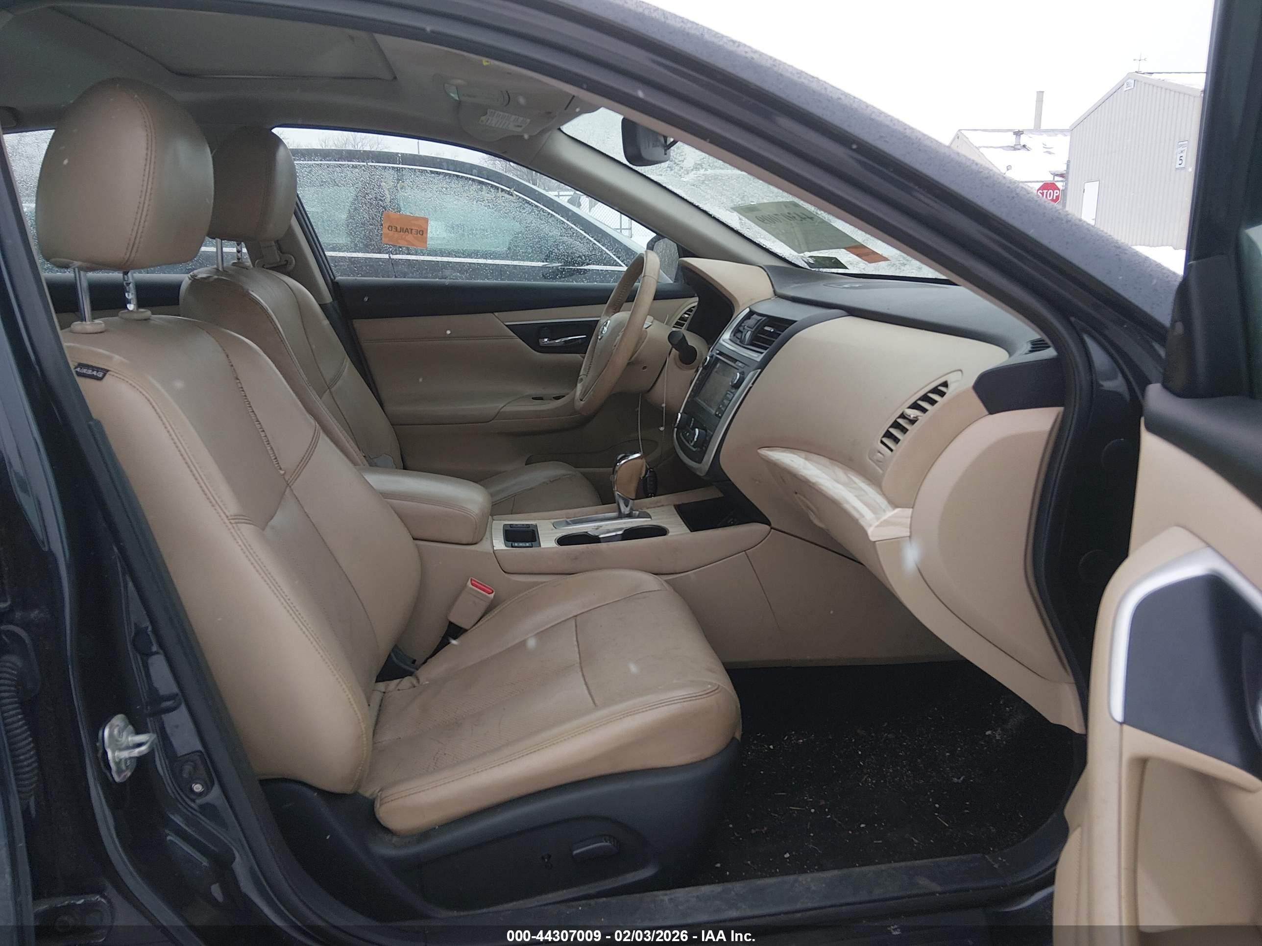 NISSAN ALTIMA image 5