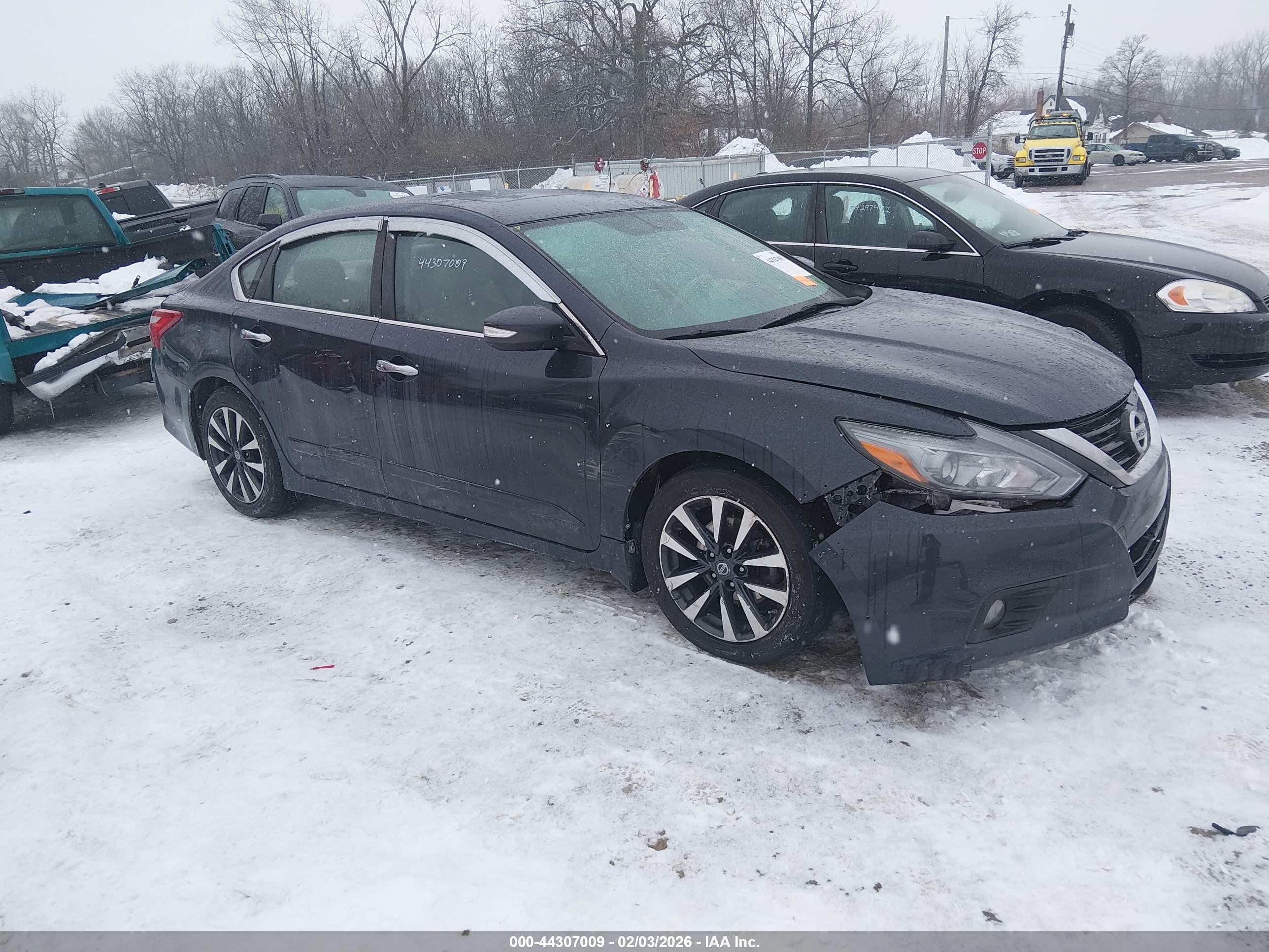 NISSAN ALTIMA image 6