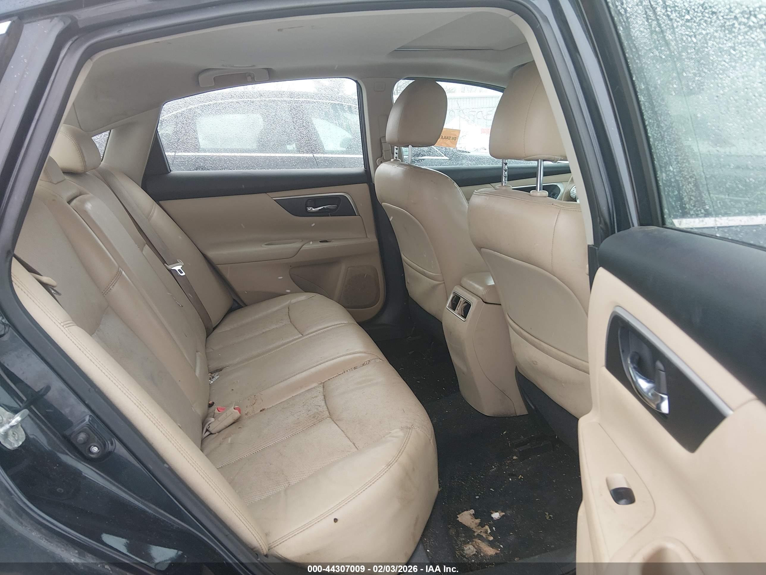 NISSAN ALTIMA image 8