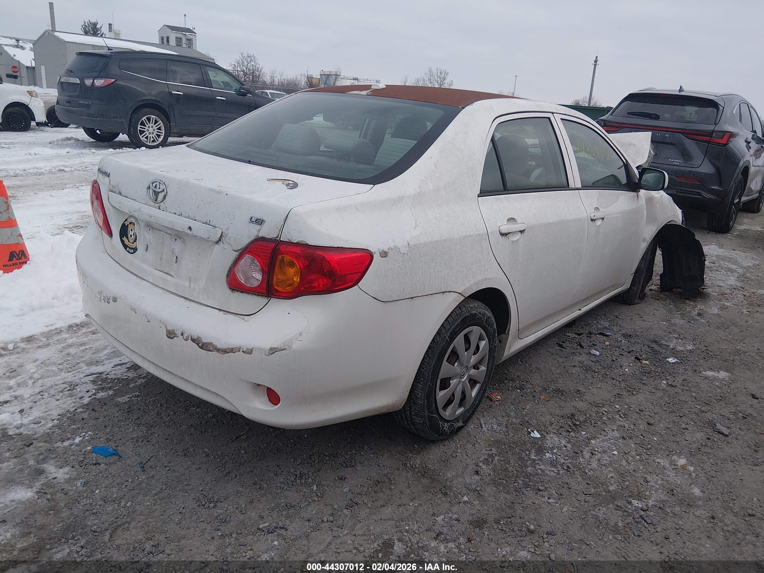 TOYOTA COROLLA image 4