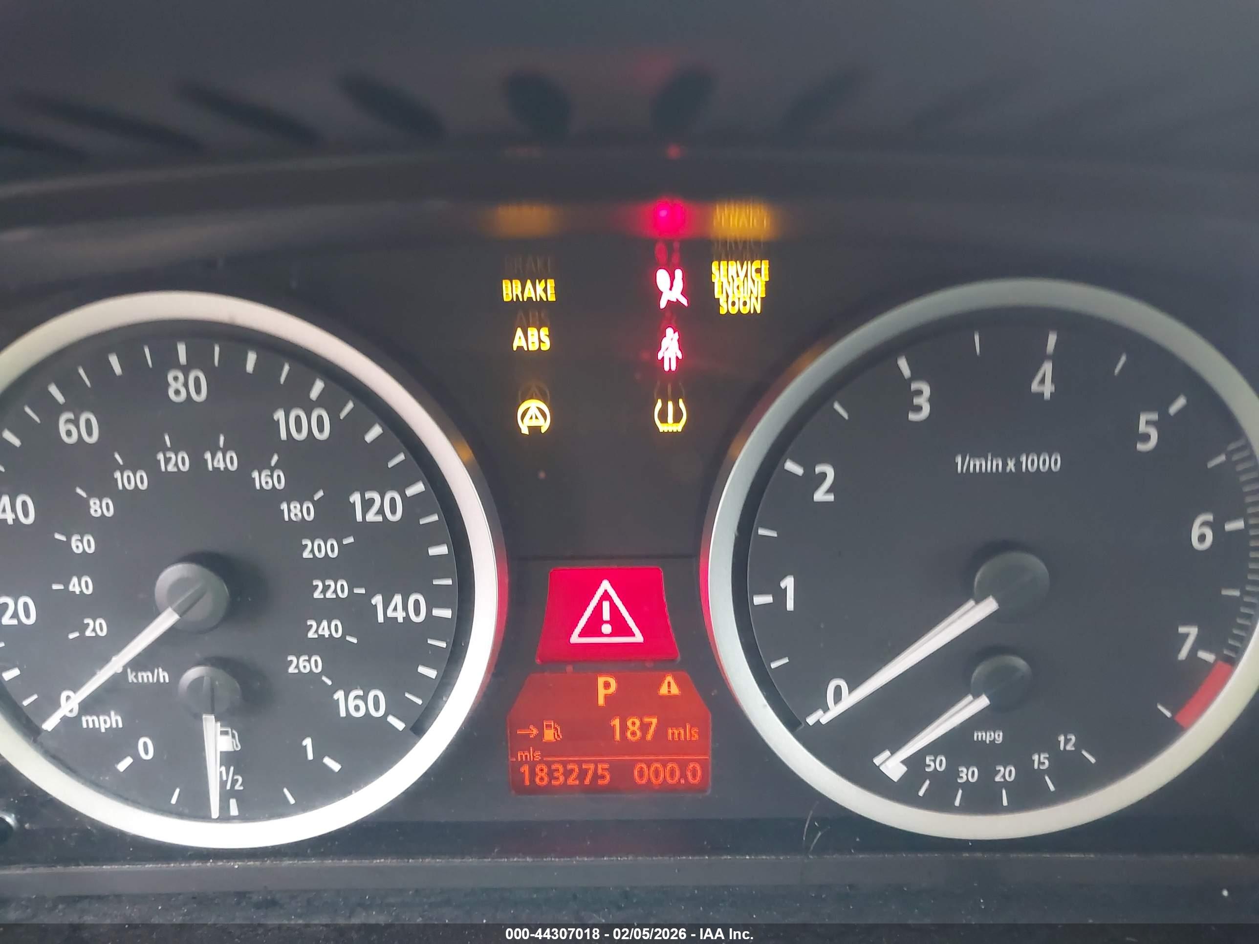 BMW 530XI image 7