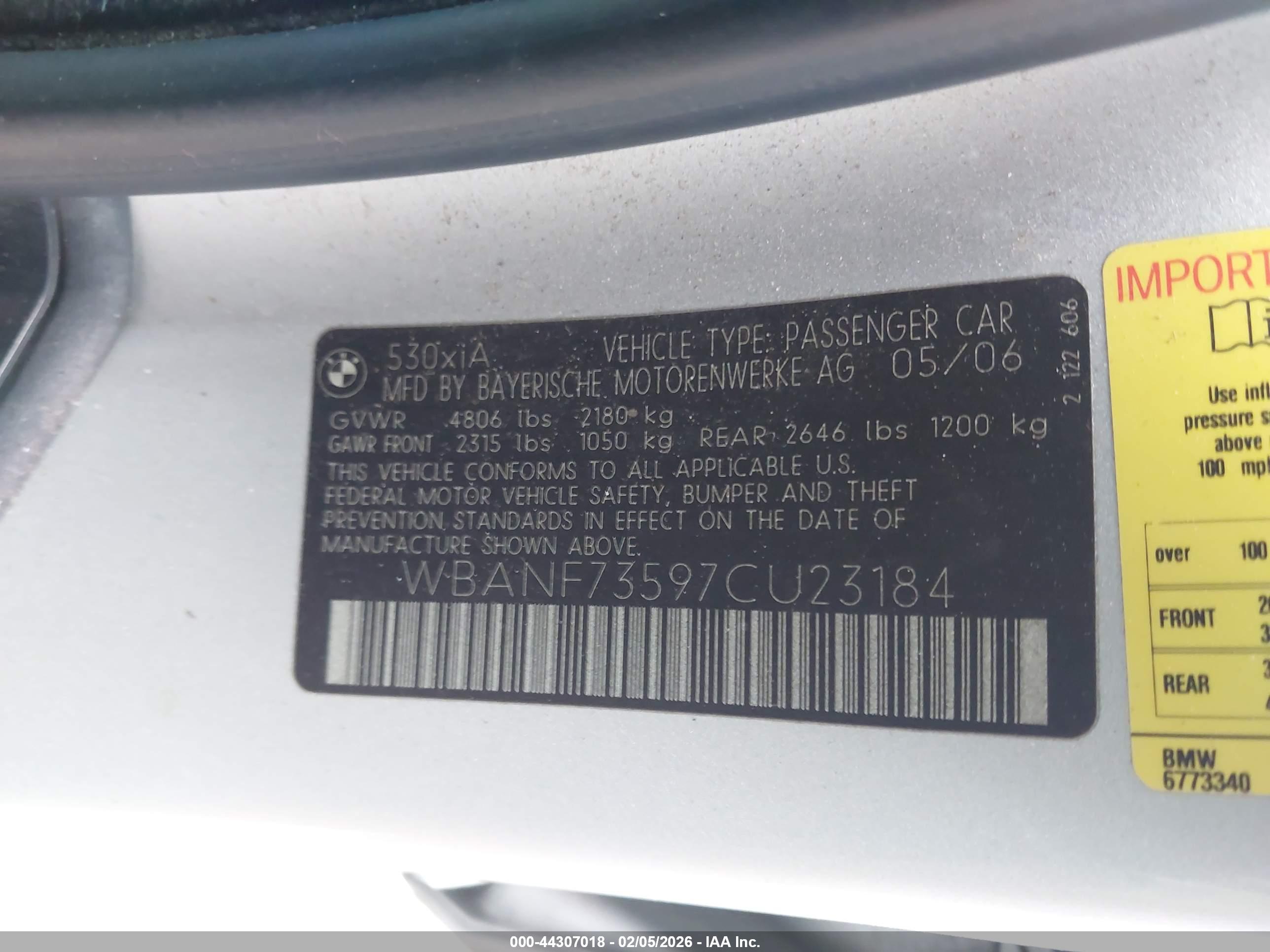 BMW 530XI image 9