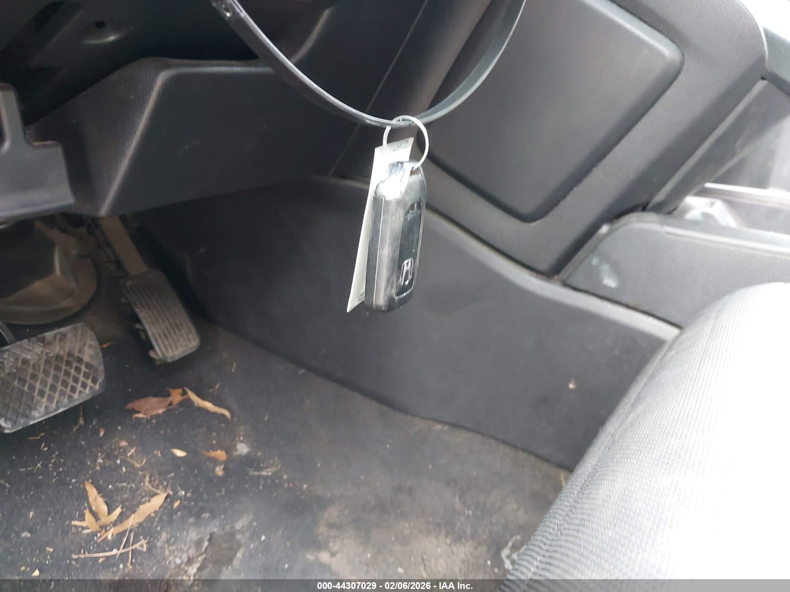 HONDA CR-V image 11