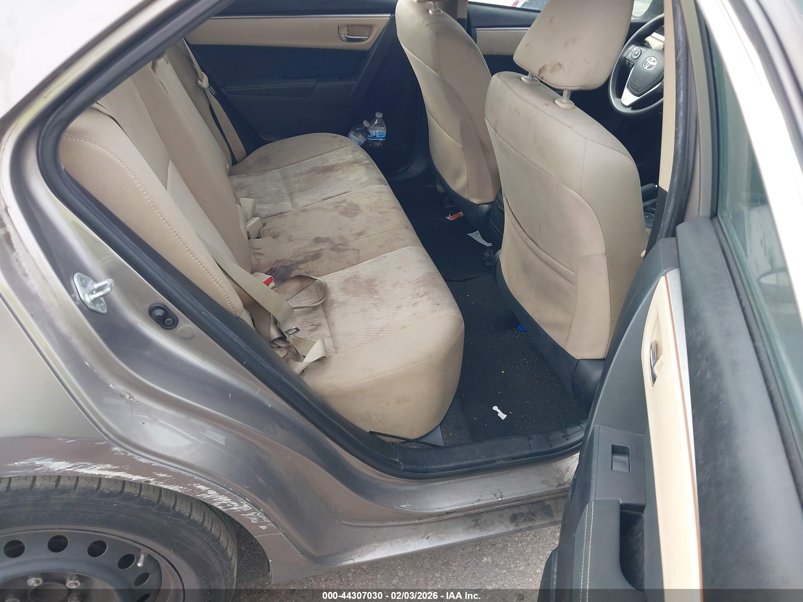 TOYOTA COROLLA image 8