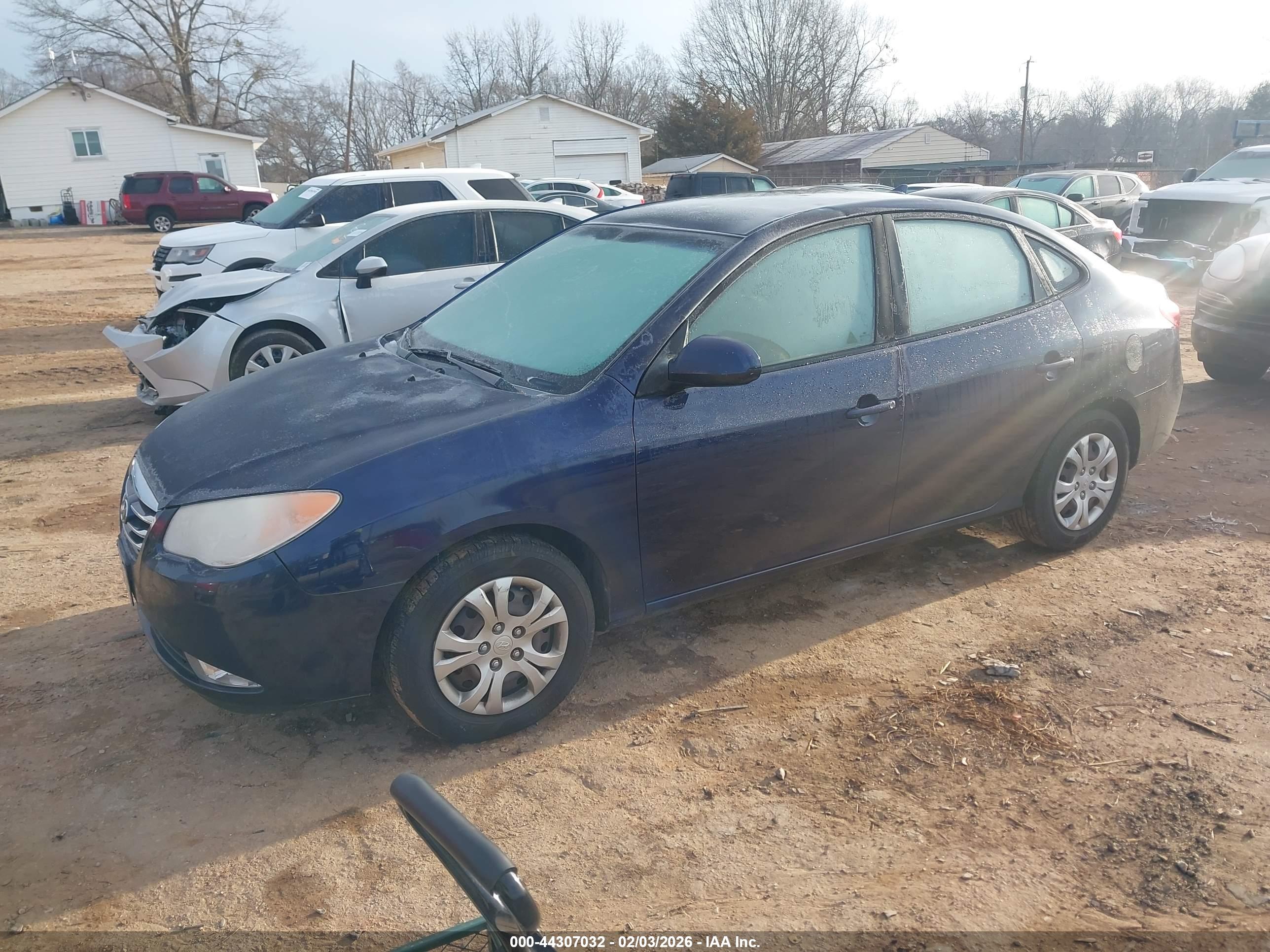 HYUNDAI ELANTRA image 2