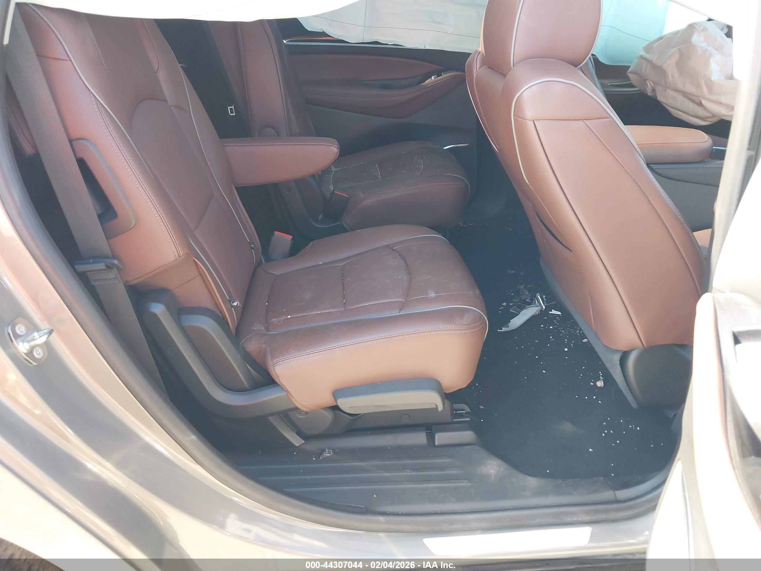 BUICK ENCLAVE image 8