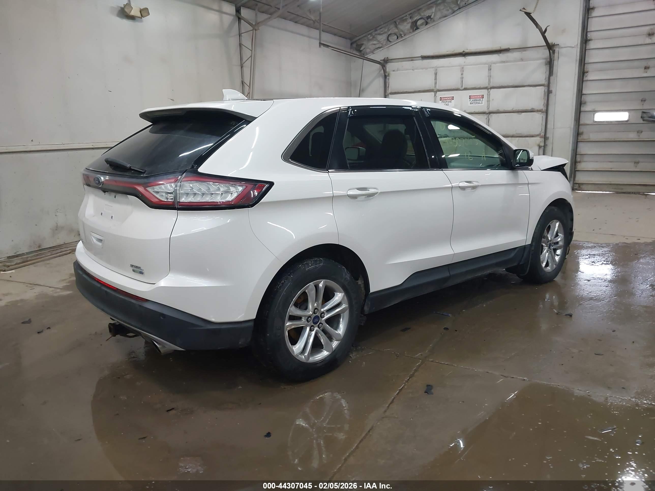 FORD EDGE image 4