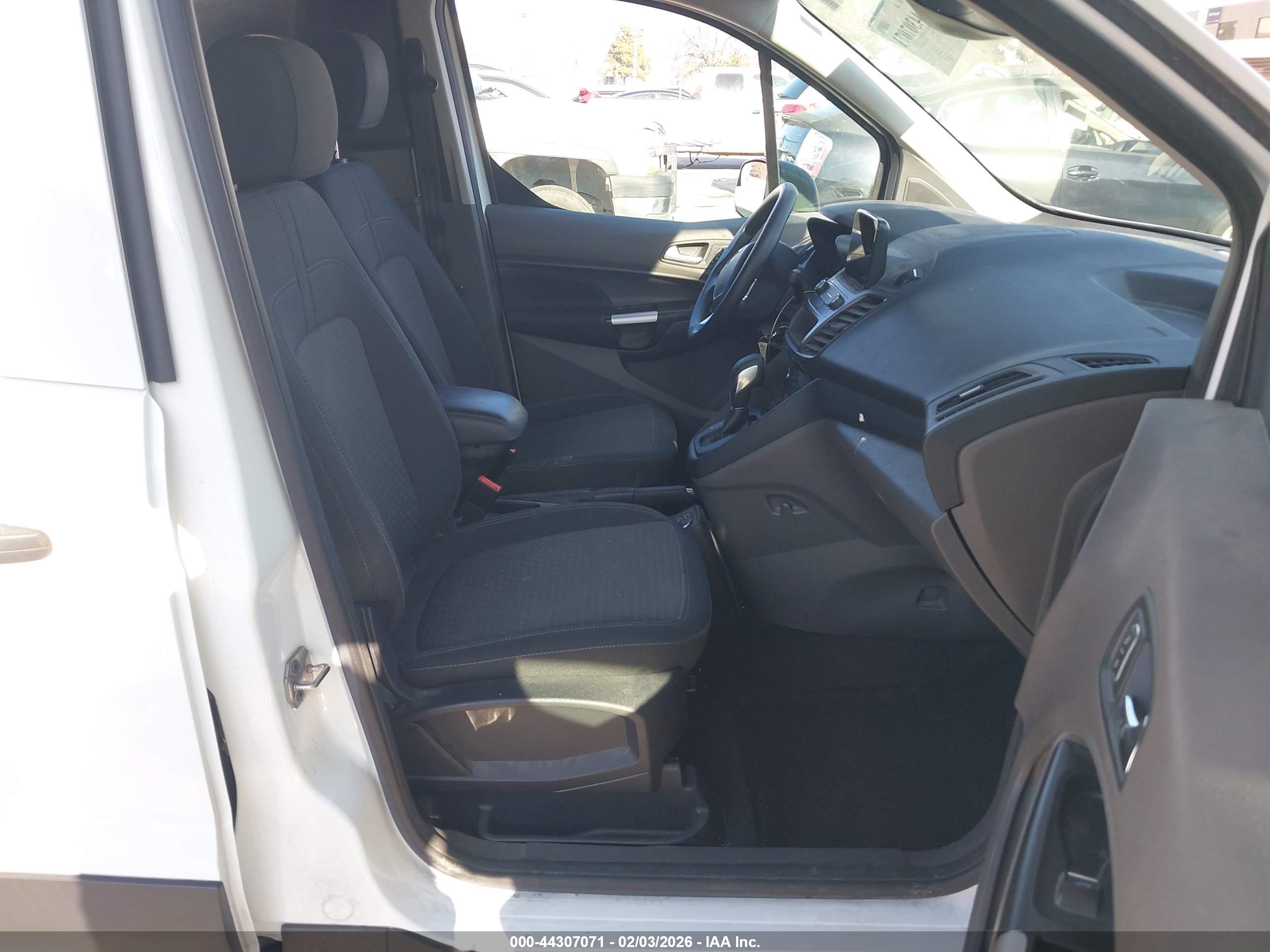 FORD TRANSIT image 5