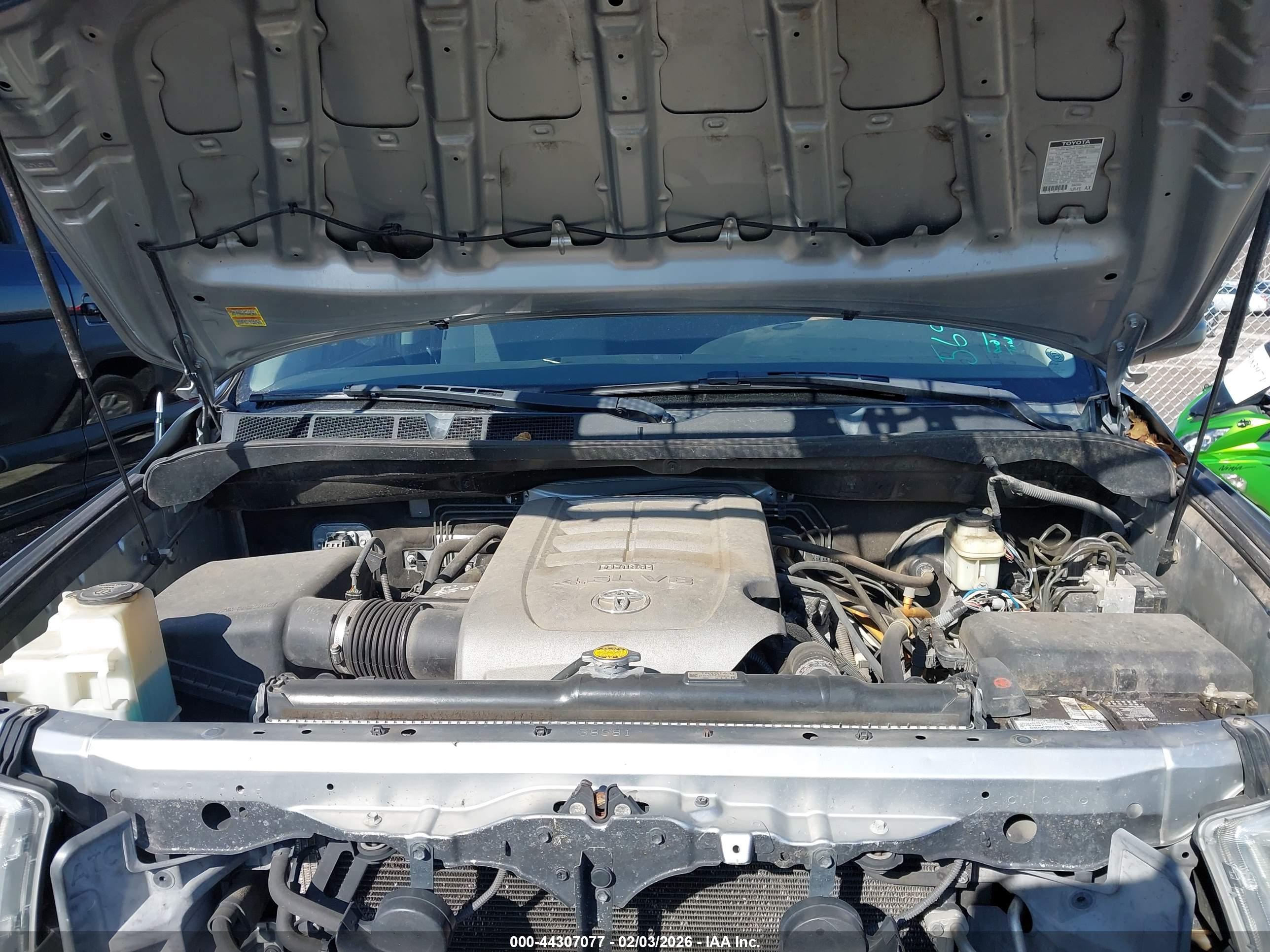 TOYOTA TUNDRA image 10