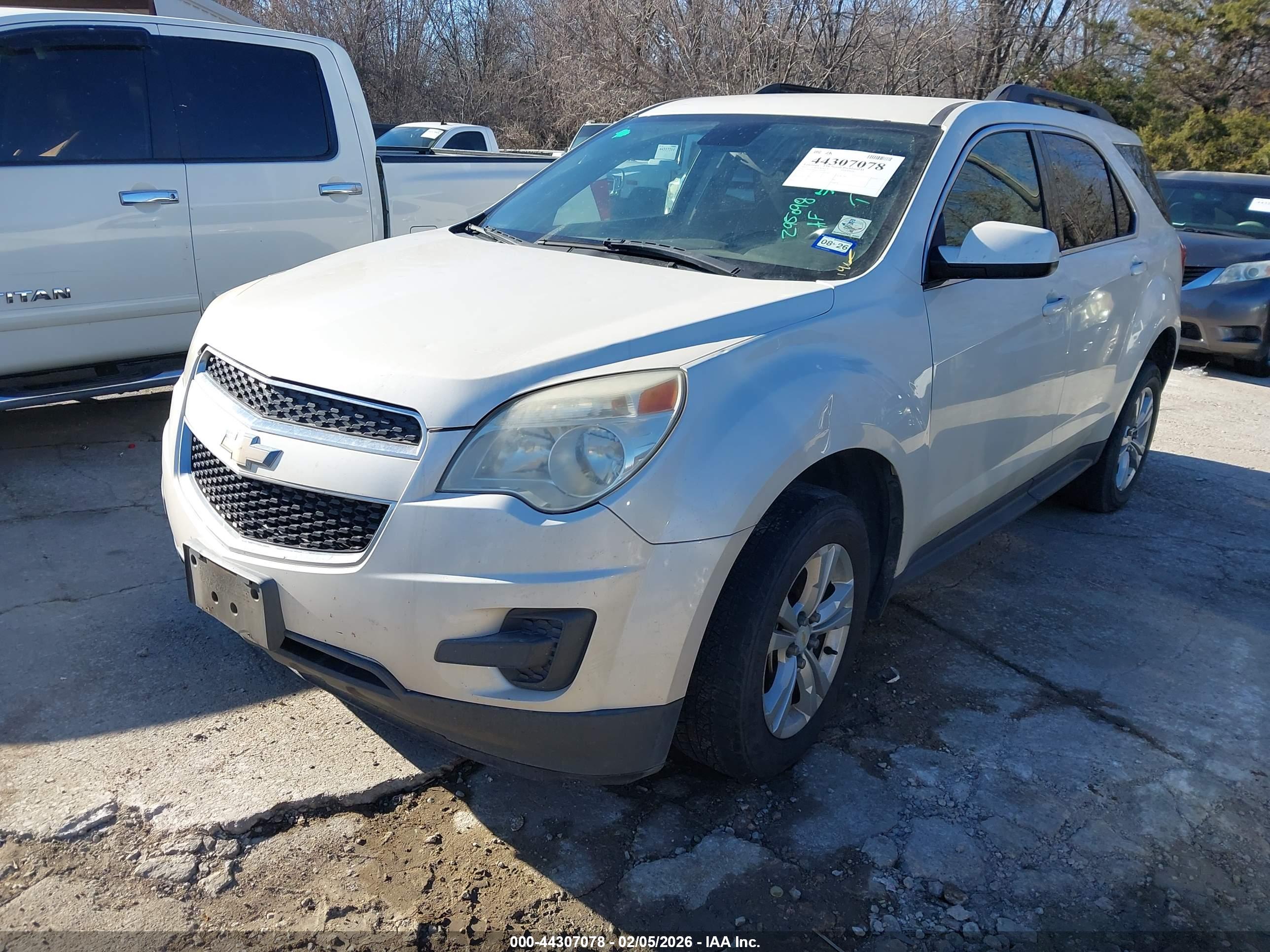 CHEVROLET EQUINOX image 2