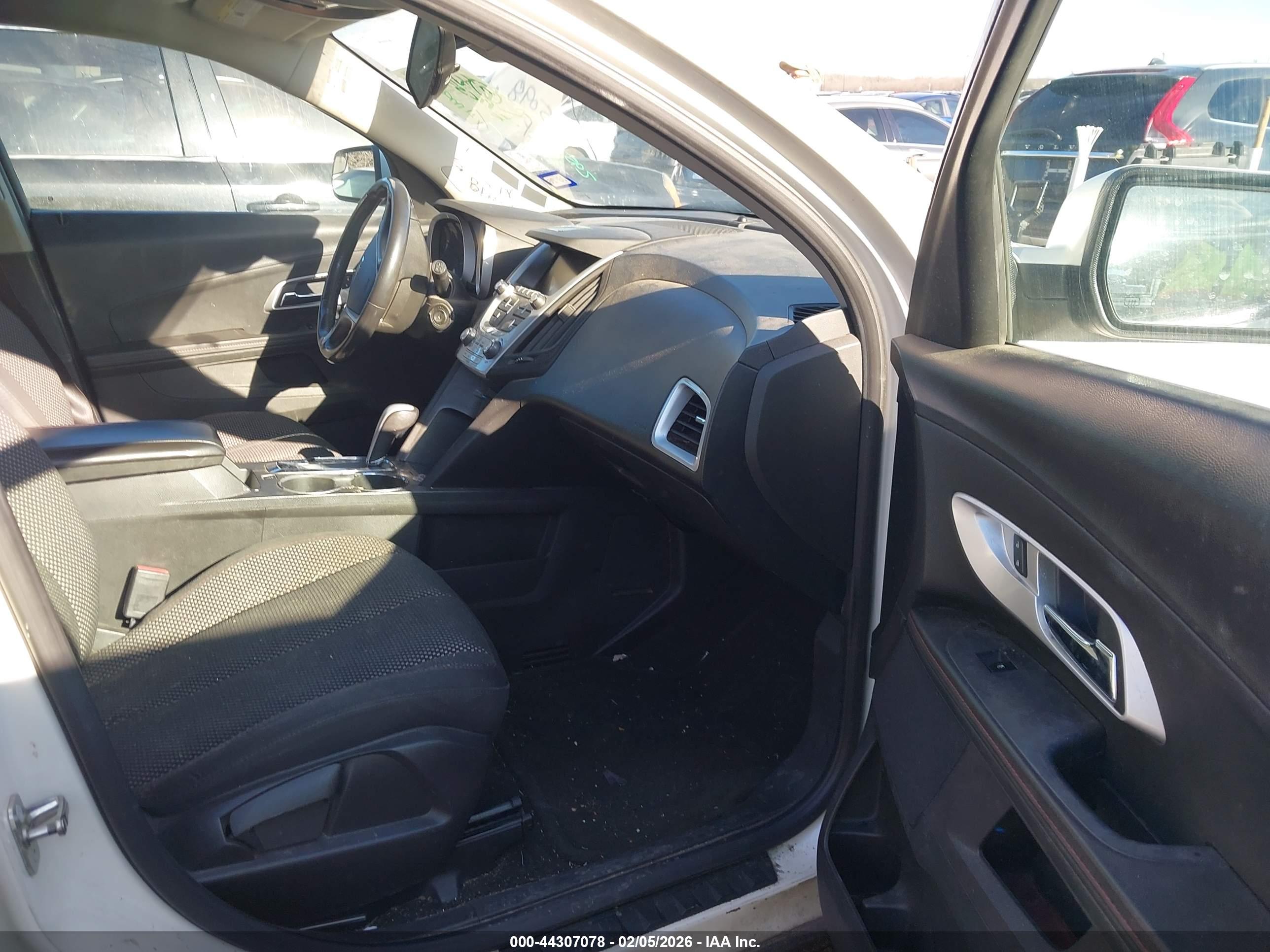 CHEVROLET EQUINOX image 5