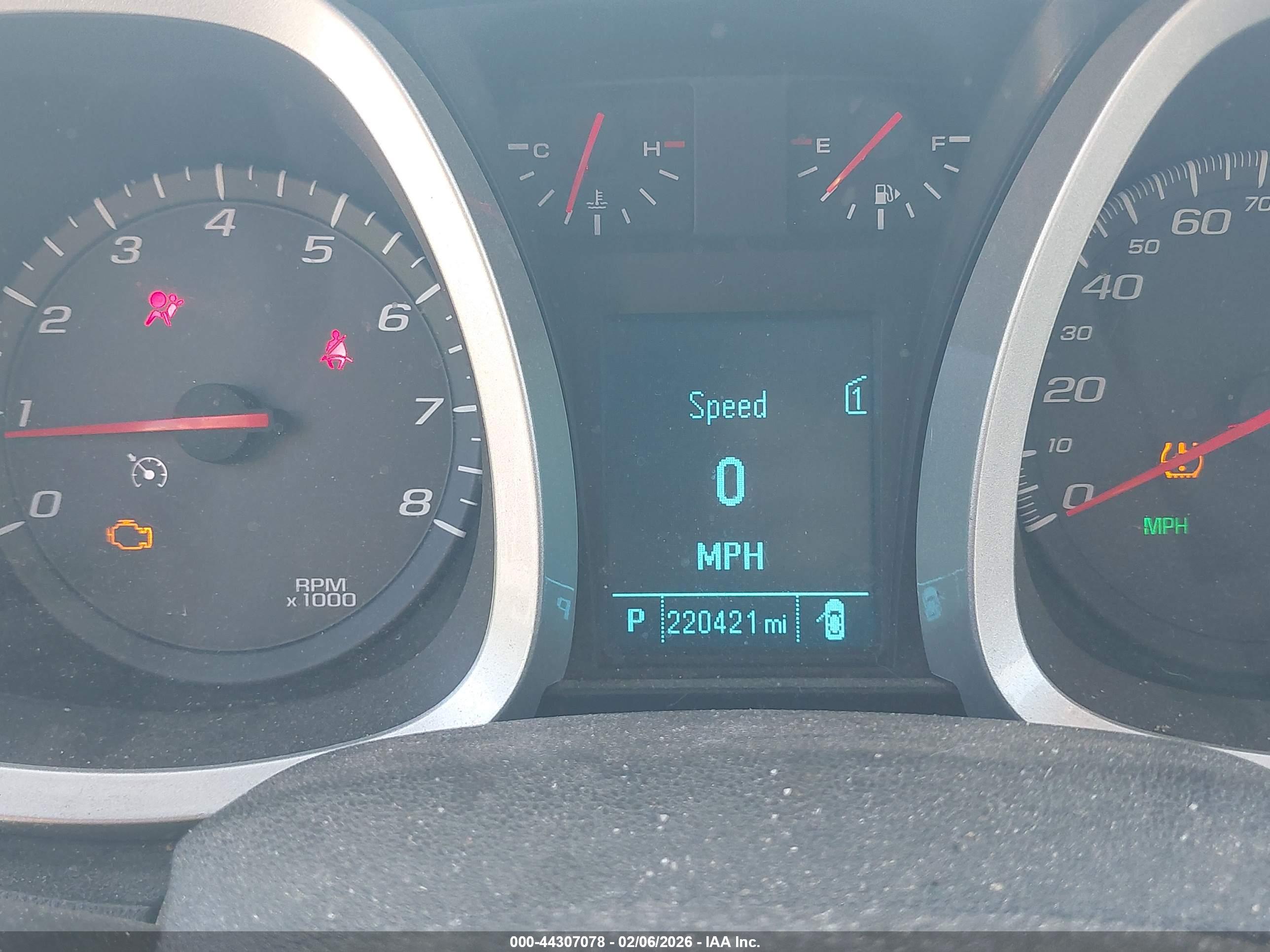 CHEVROLET EQUINOX image 7