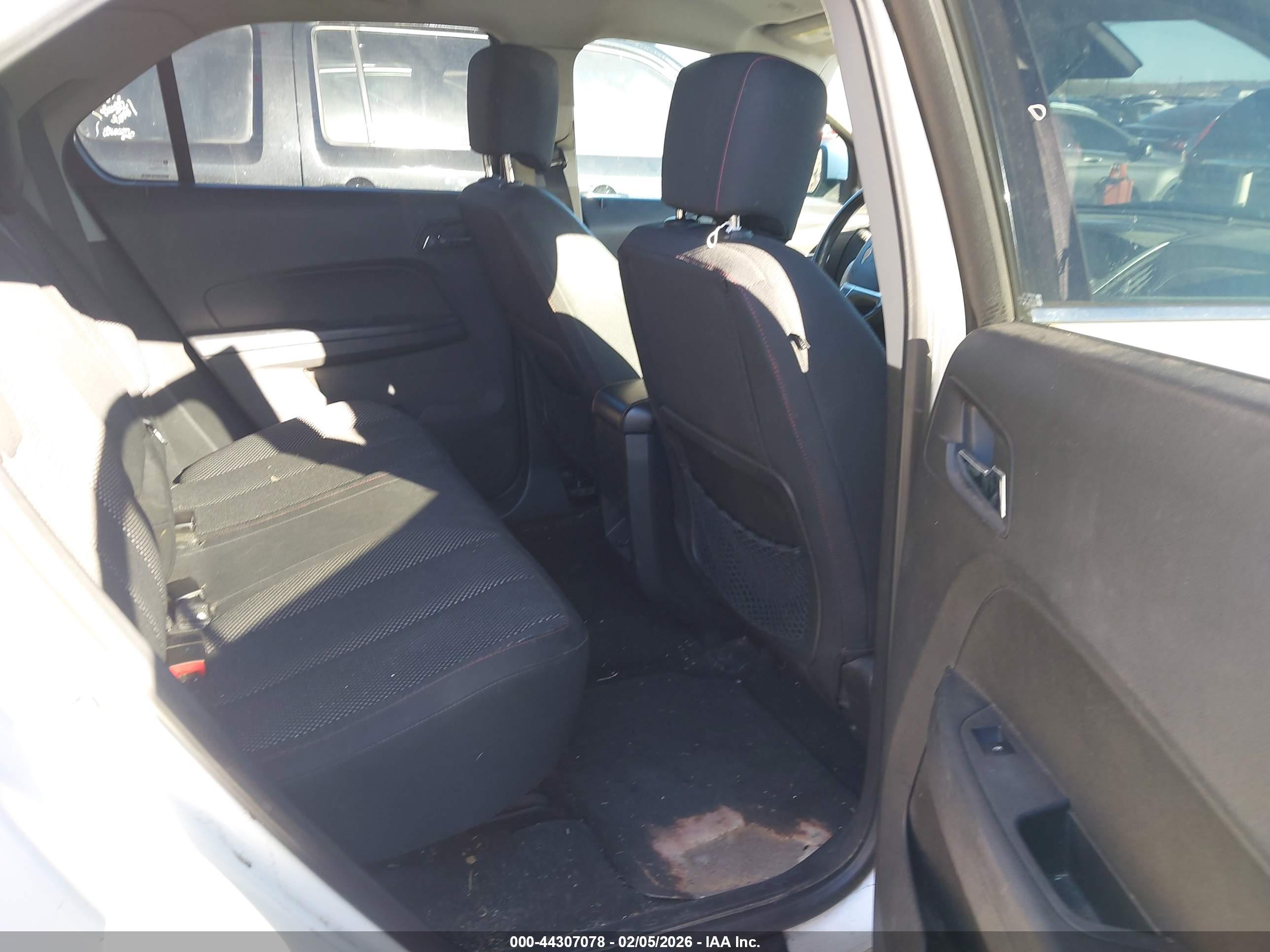 CHEVROLET EQUINOX image 8