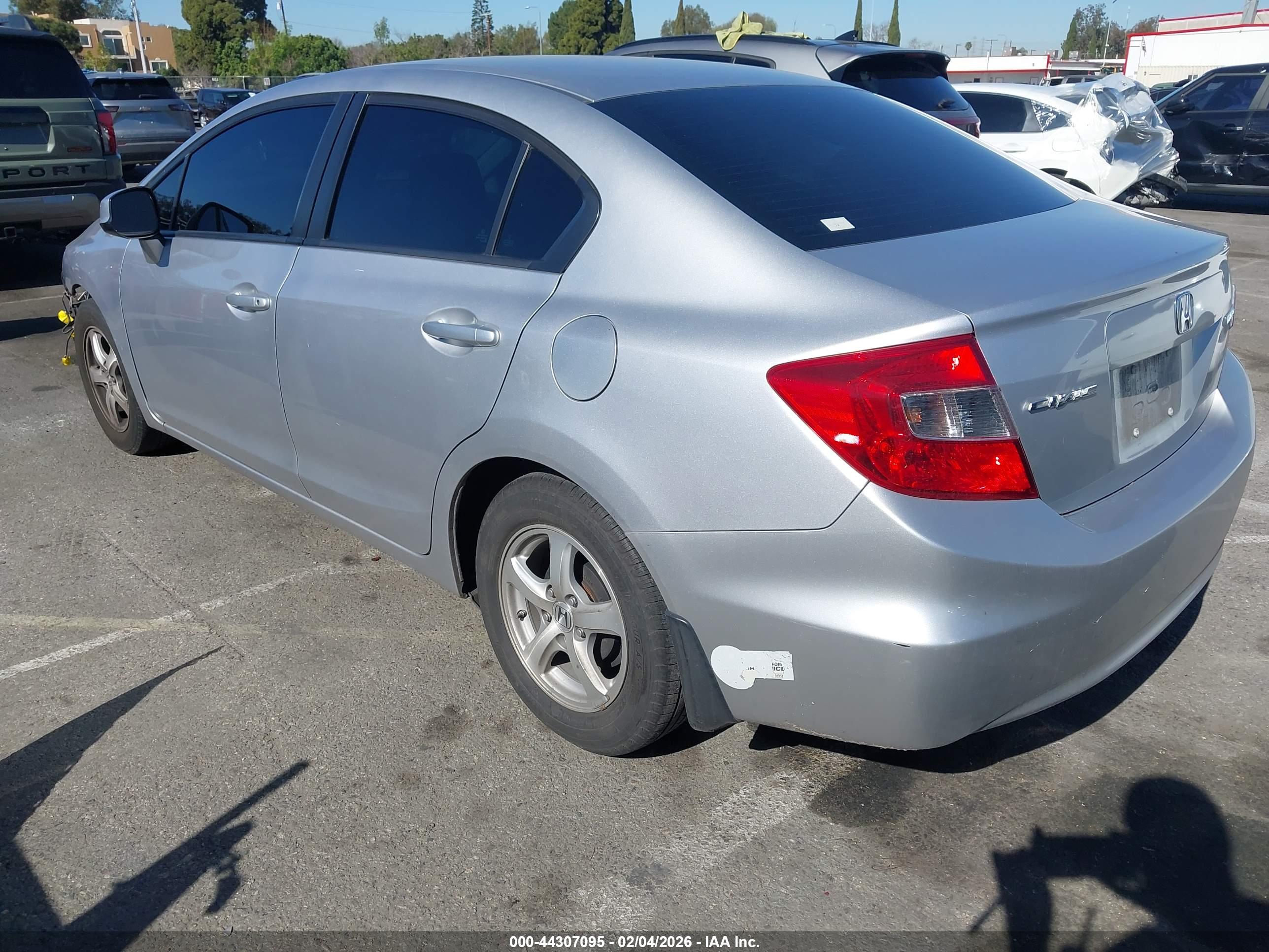 HONDA CIVIC image 3