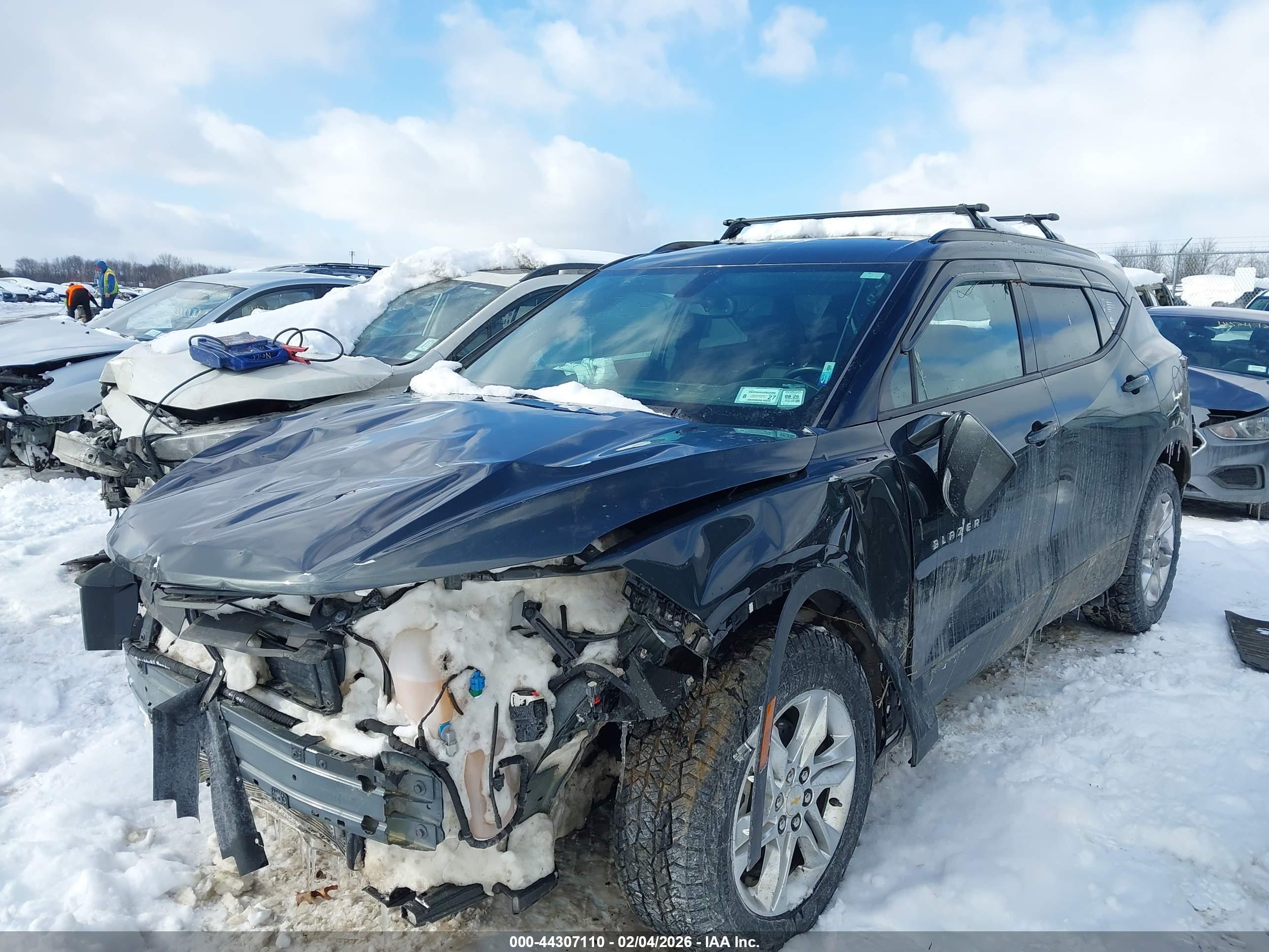 CHEVROLET BLAZER image 2