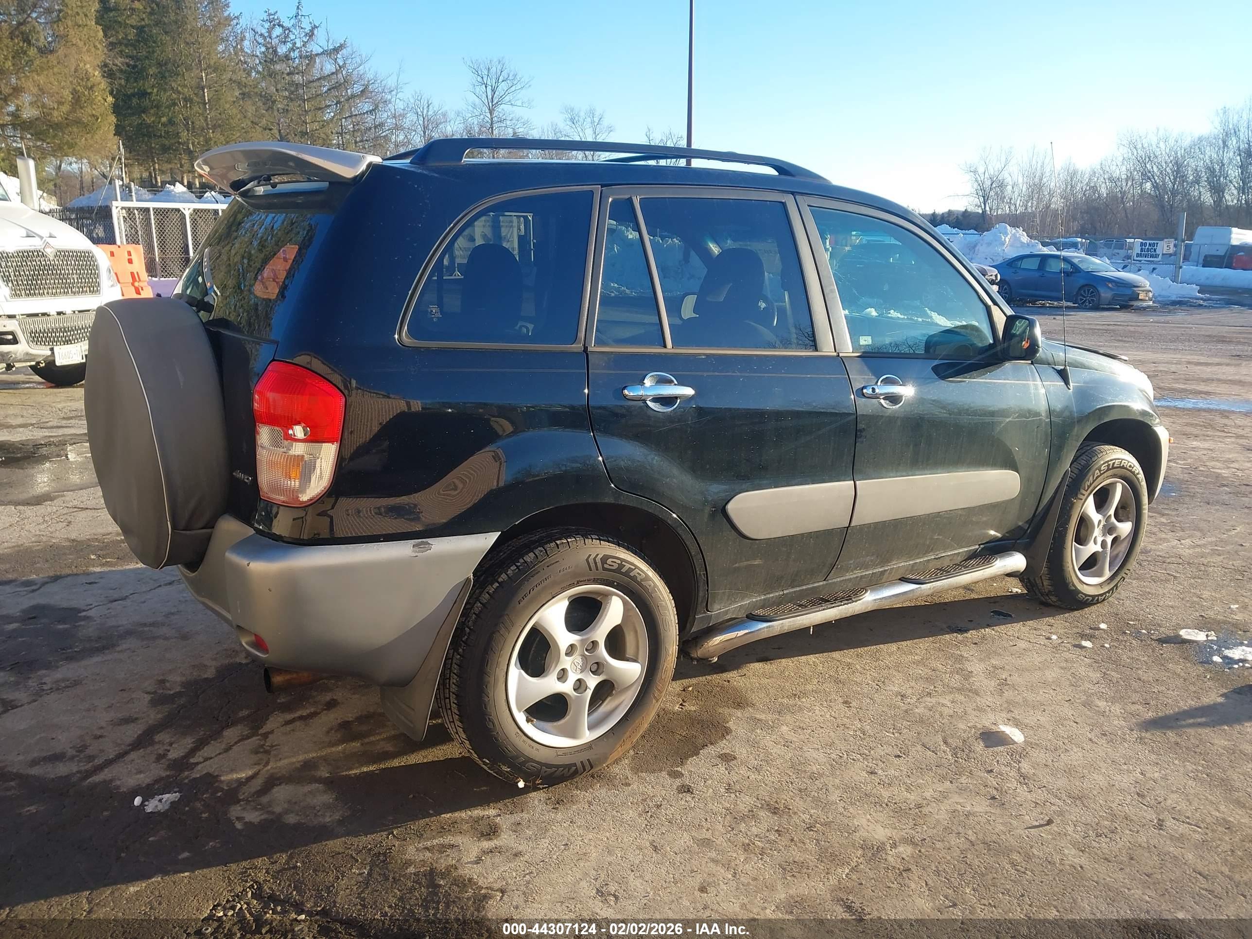 TOYOTA RAV4 image 4